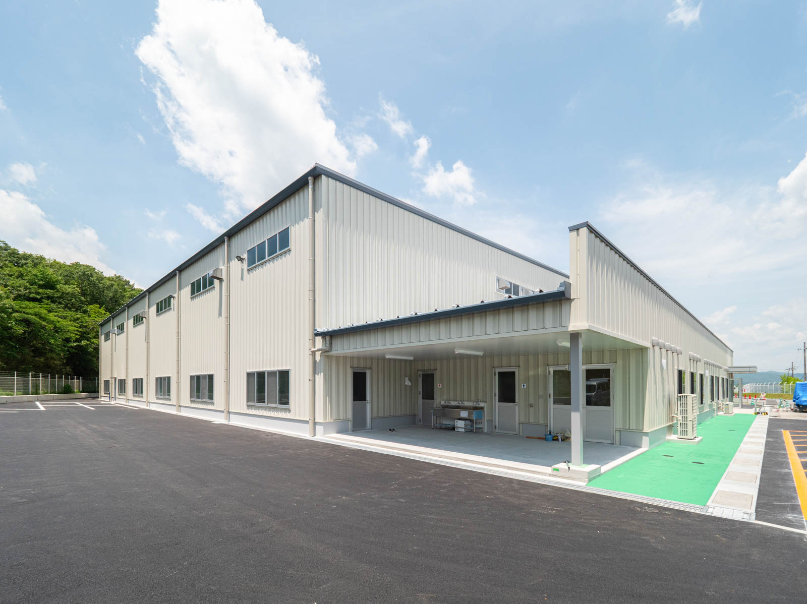 Exterior-5.JPG