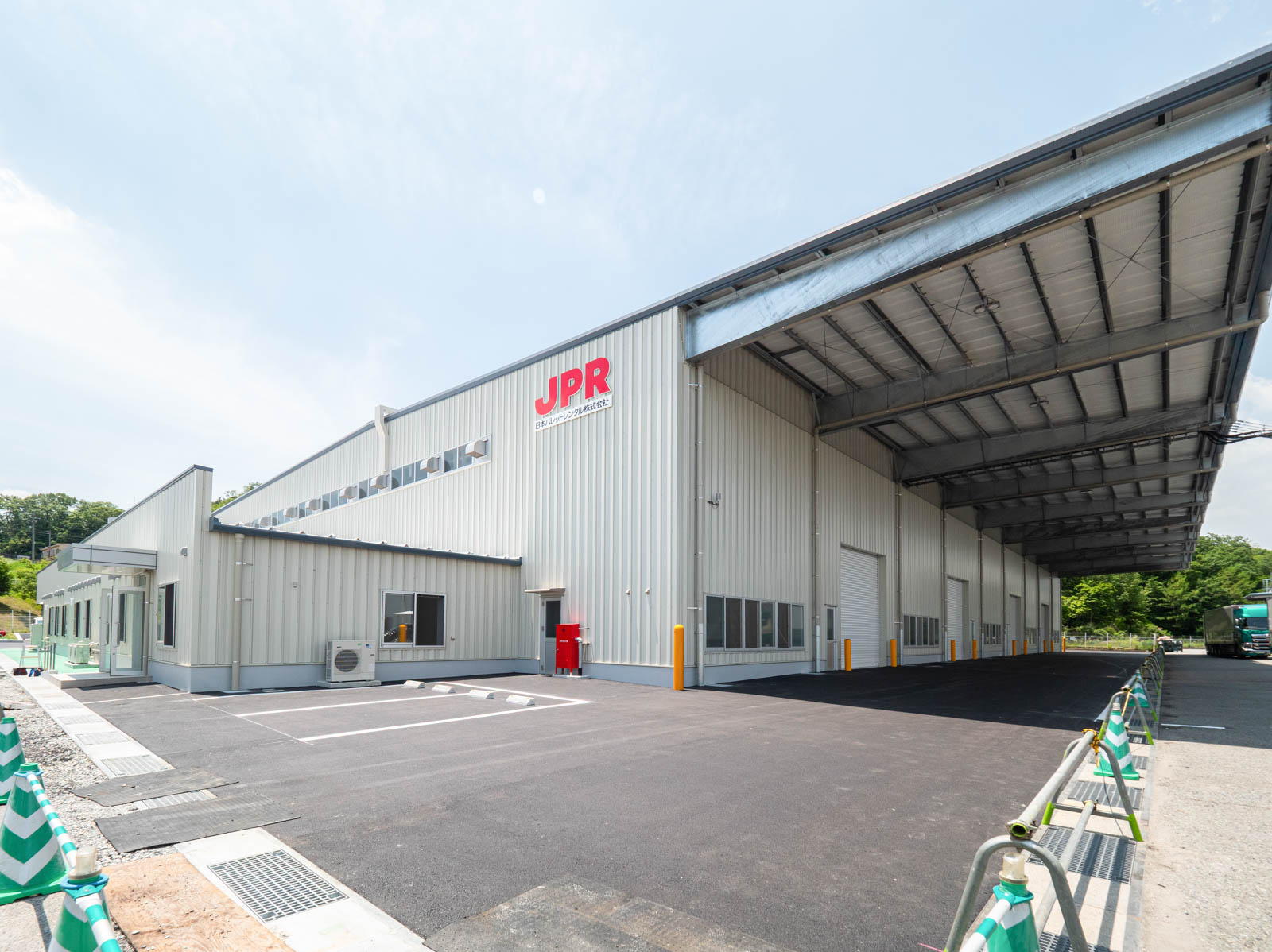 Exterior-5.JPG