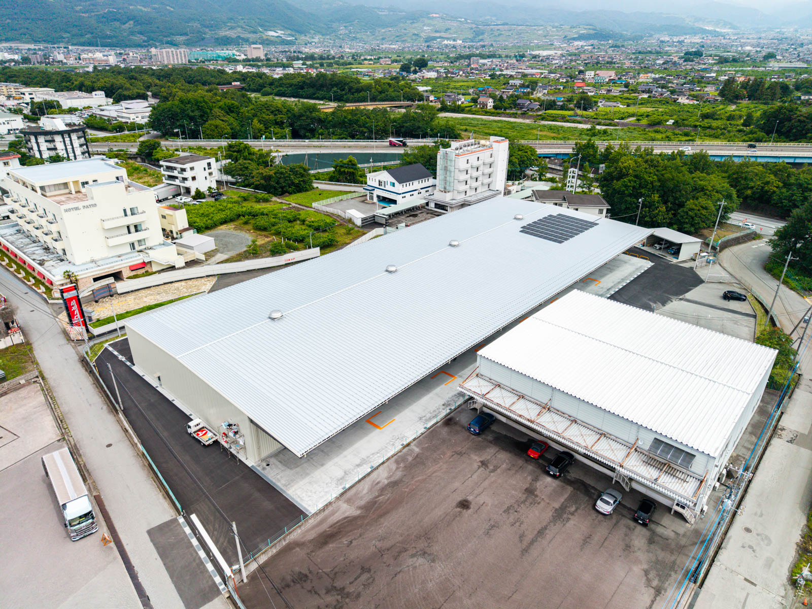 Exterior-4.JPG