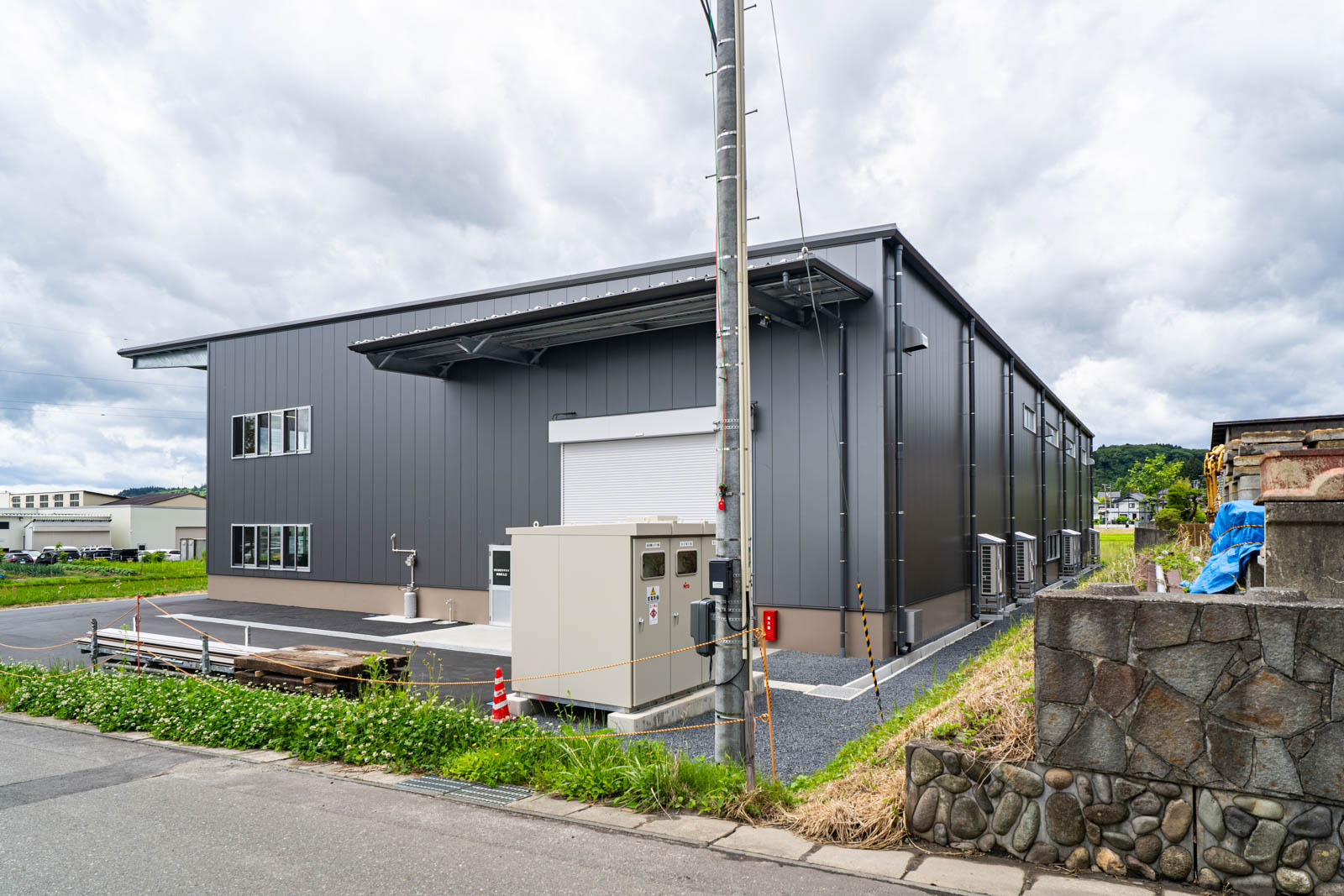 Exterior-5.JPG