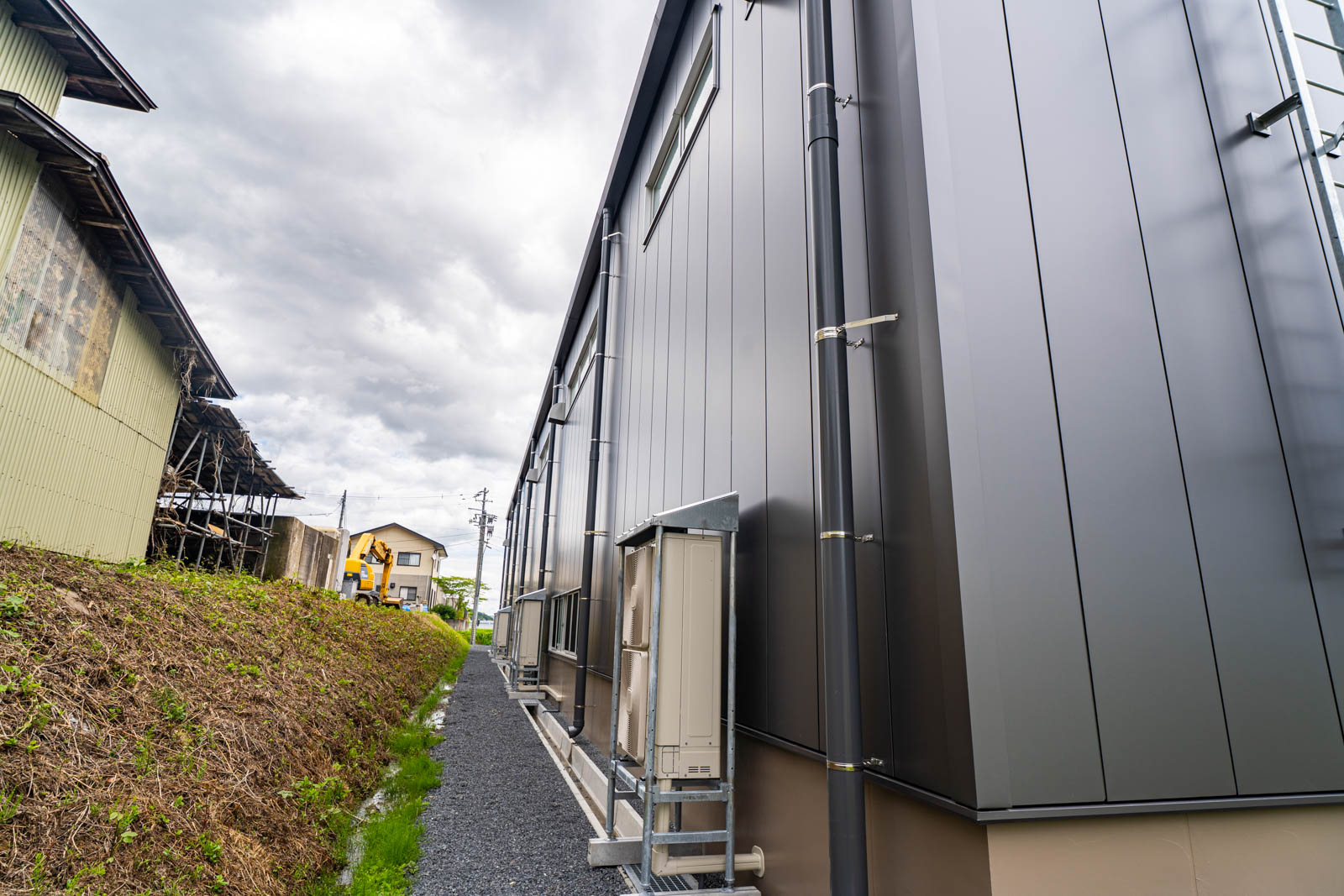 Exterior-5.JPG