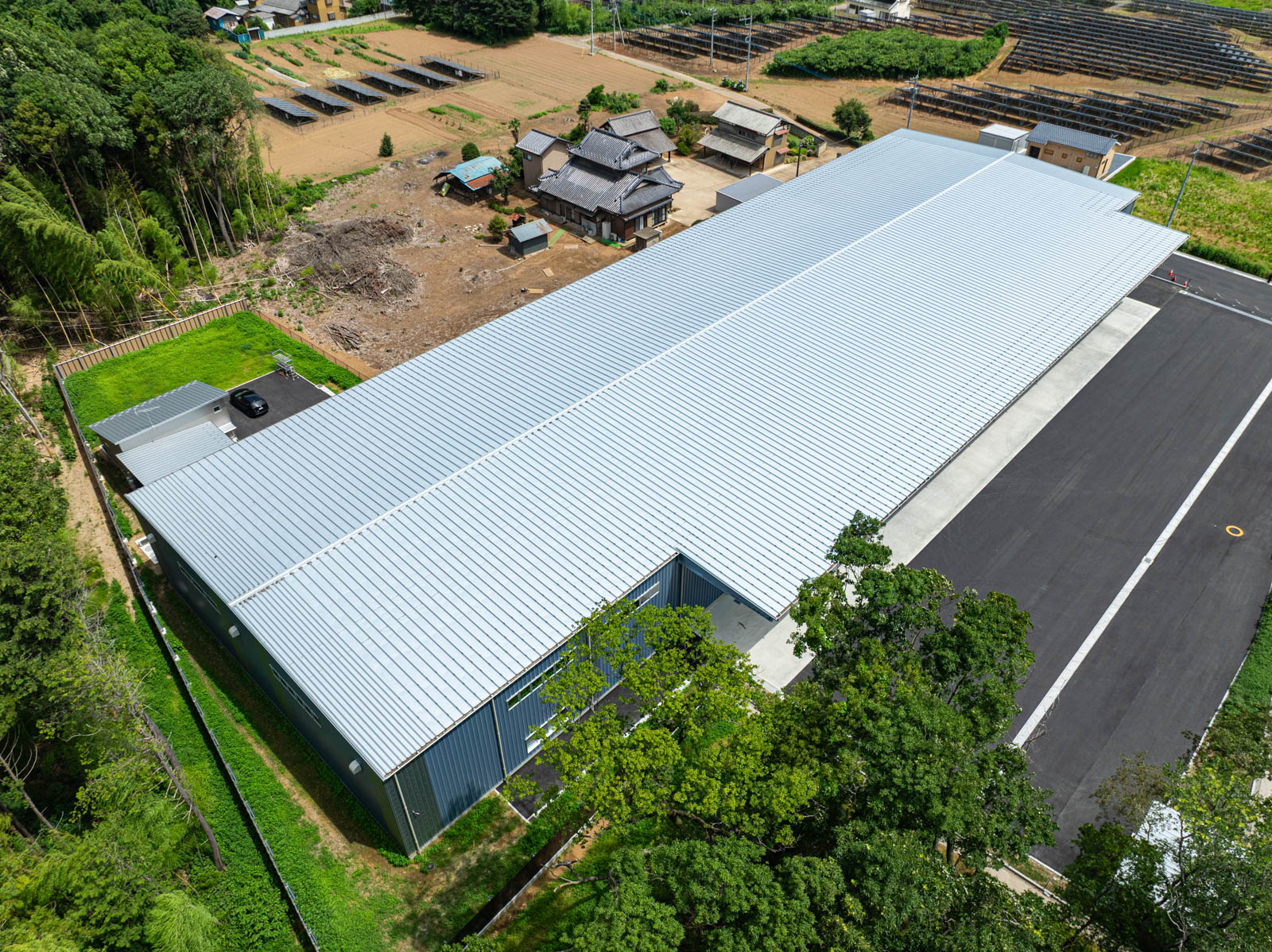Exterior-4.JPG