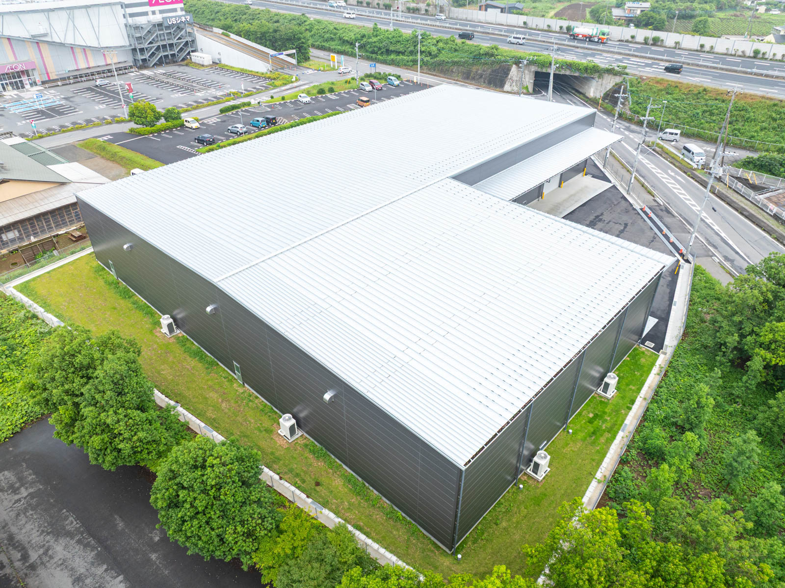 Exterior-4.JPG