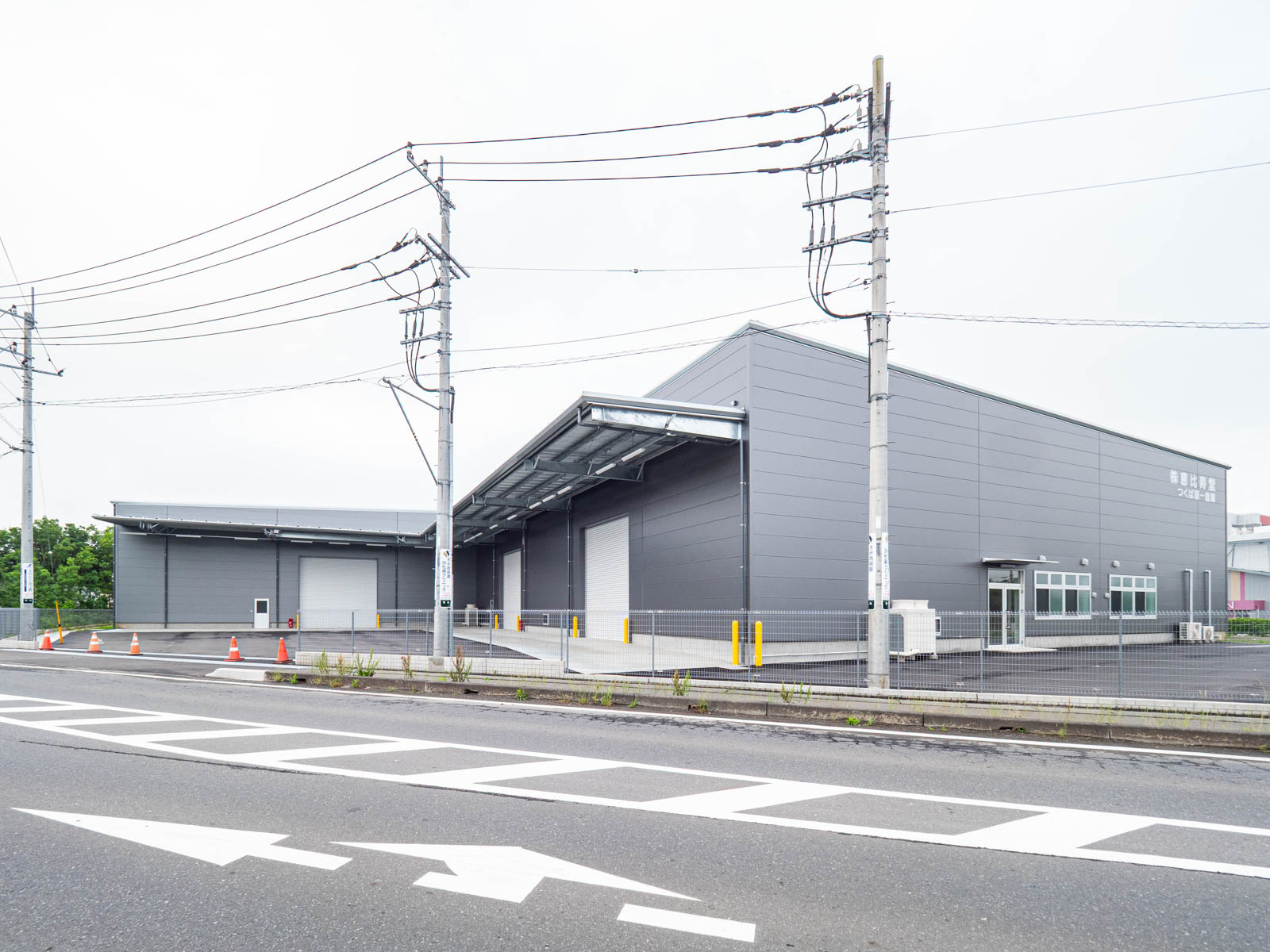 Exterior-5.JPG