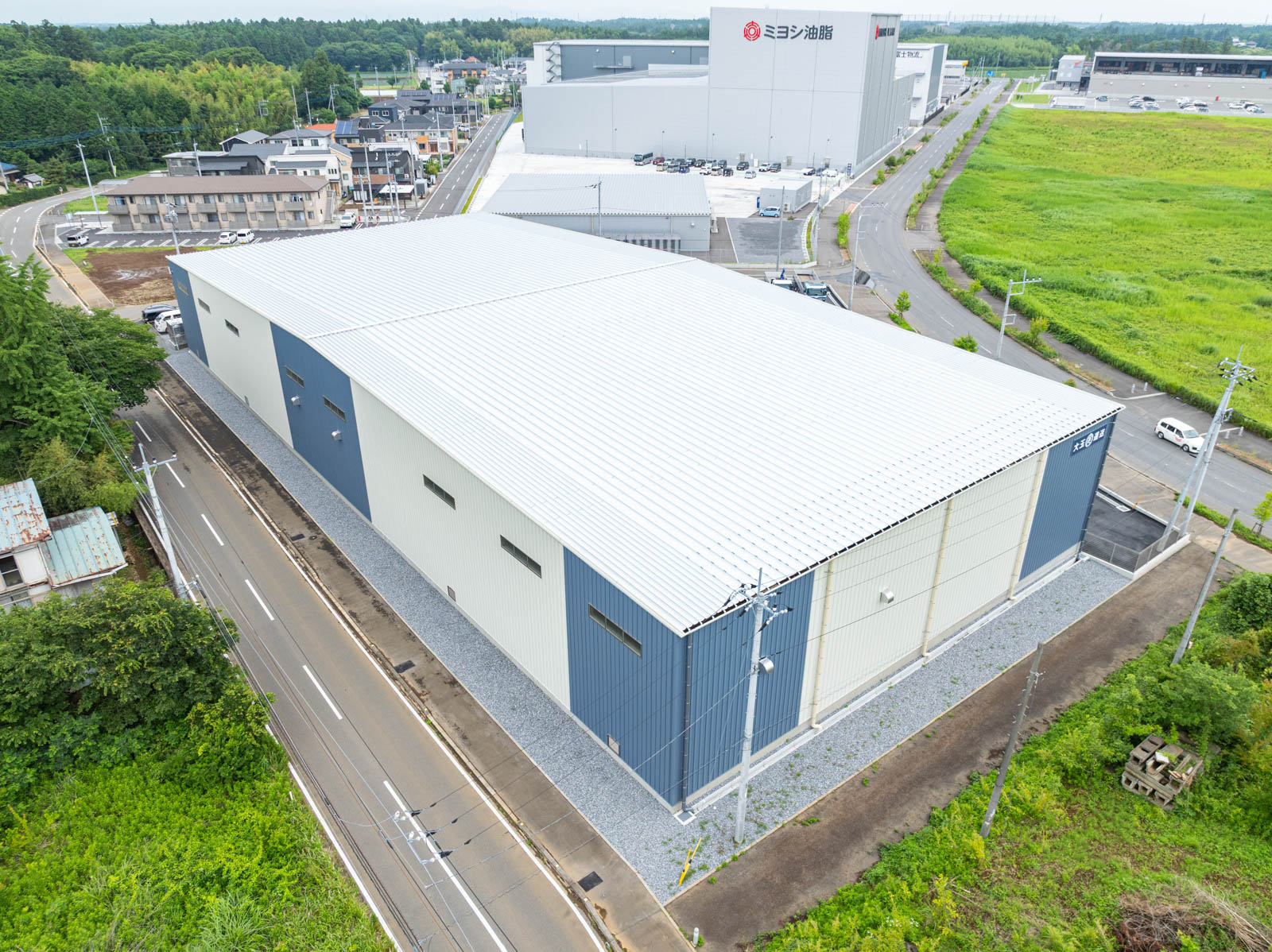 Exterior-3.JPG