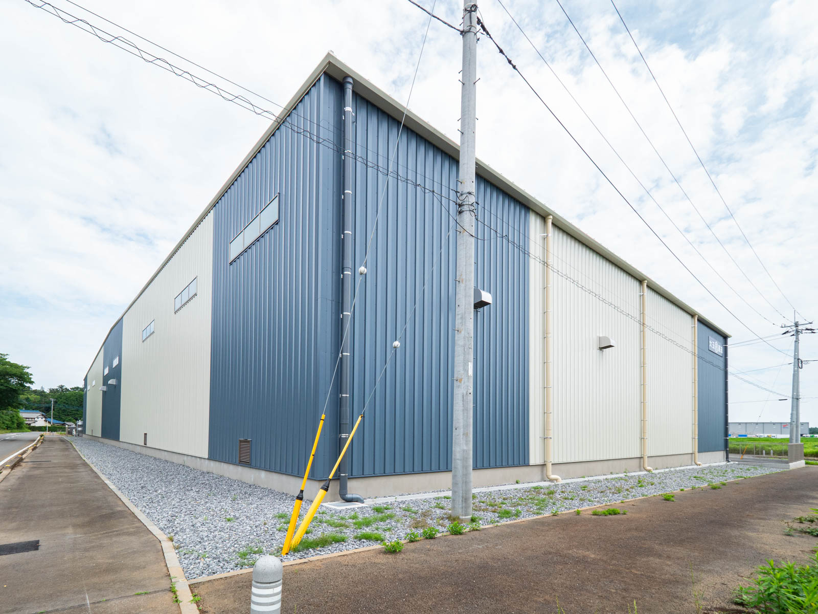 Exterior-5.JPG