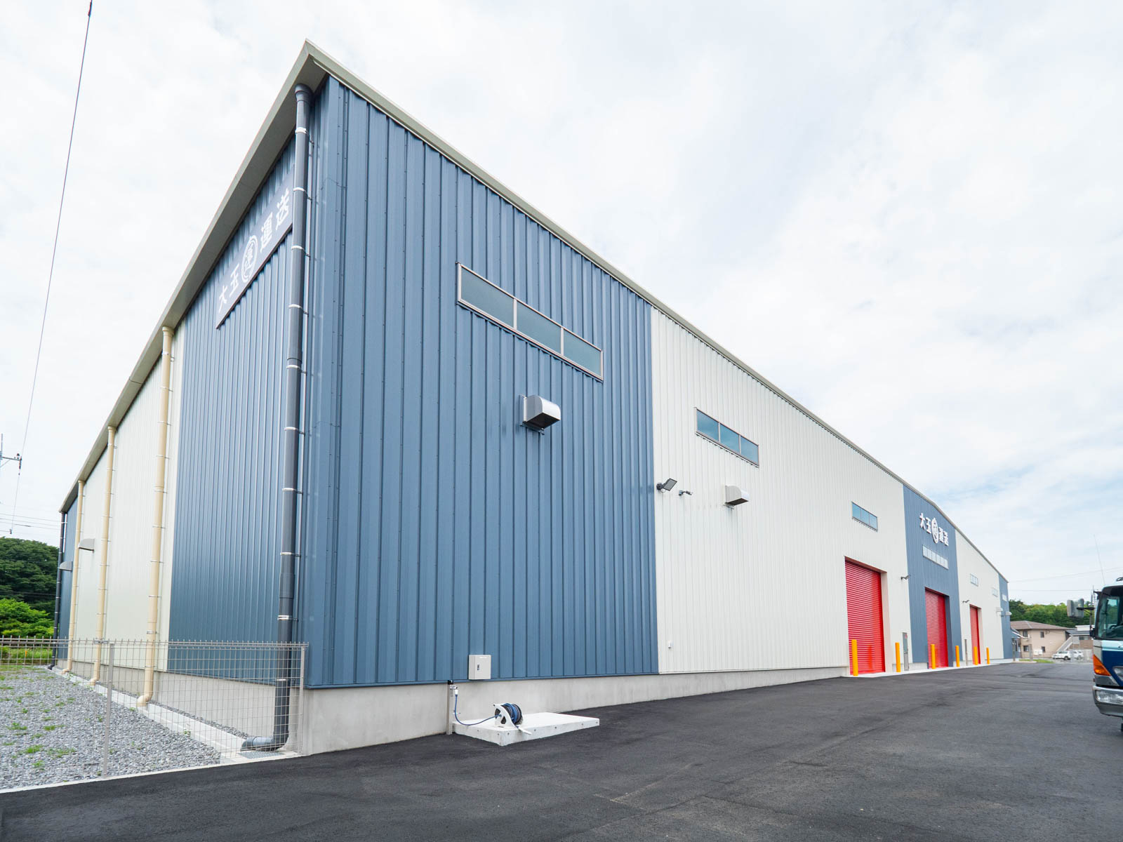Exterior-5.JPG