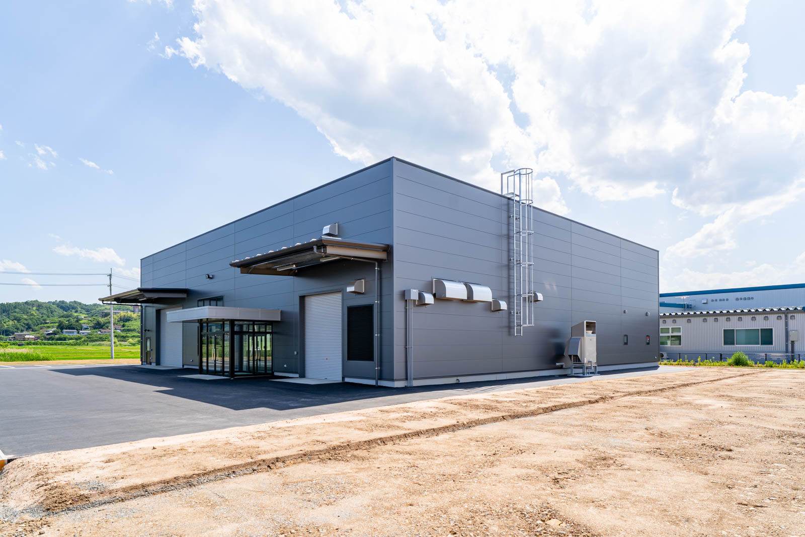 Exterior-5.JPG