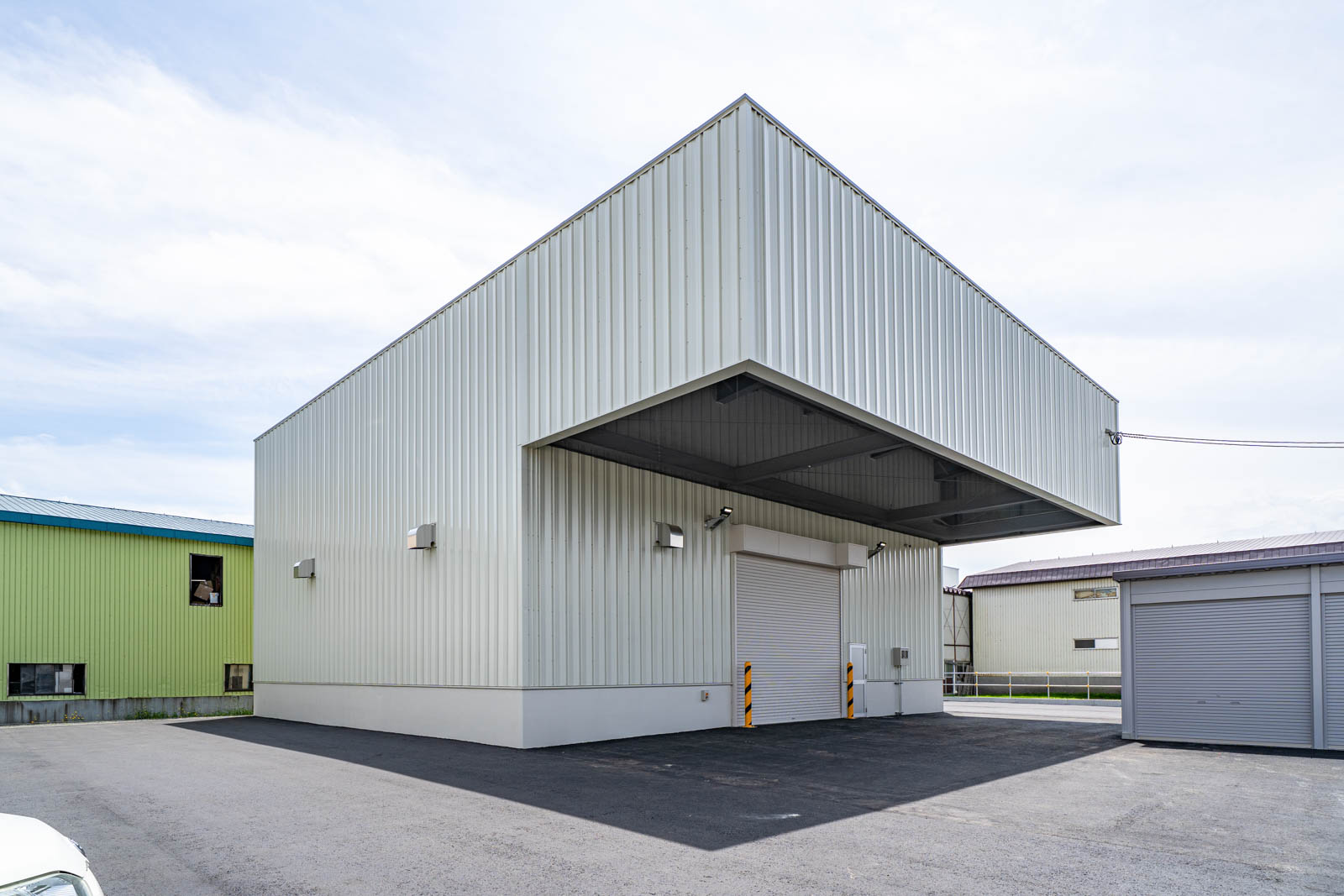 Exterior-5.JPG