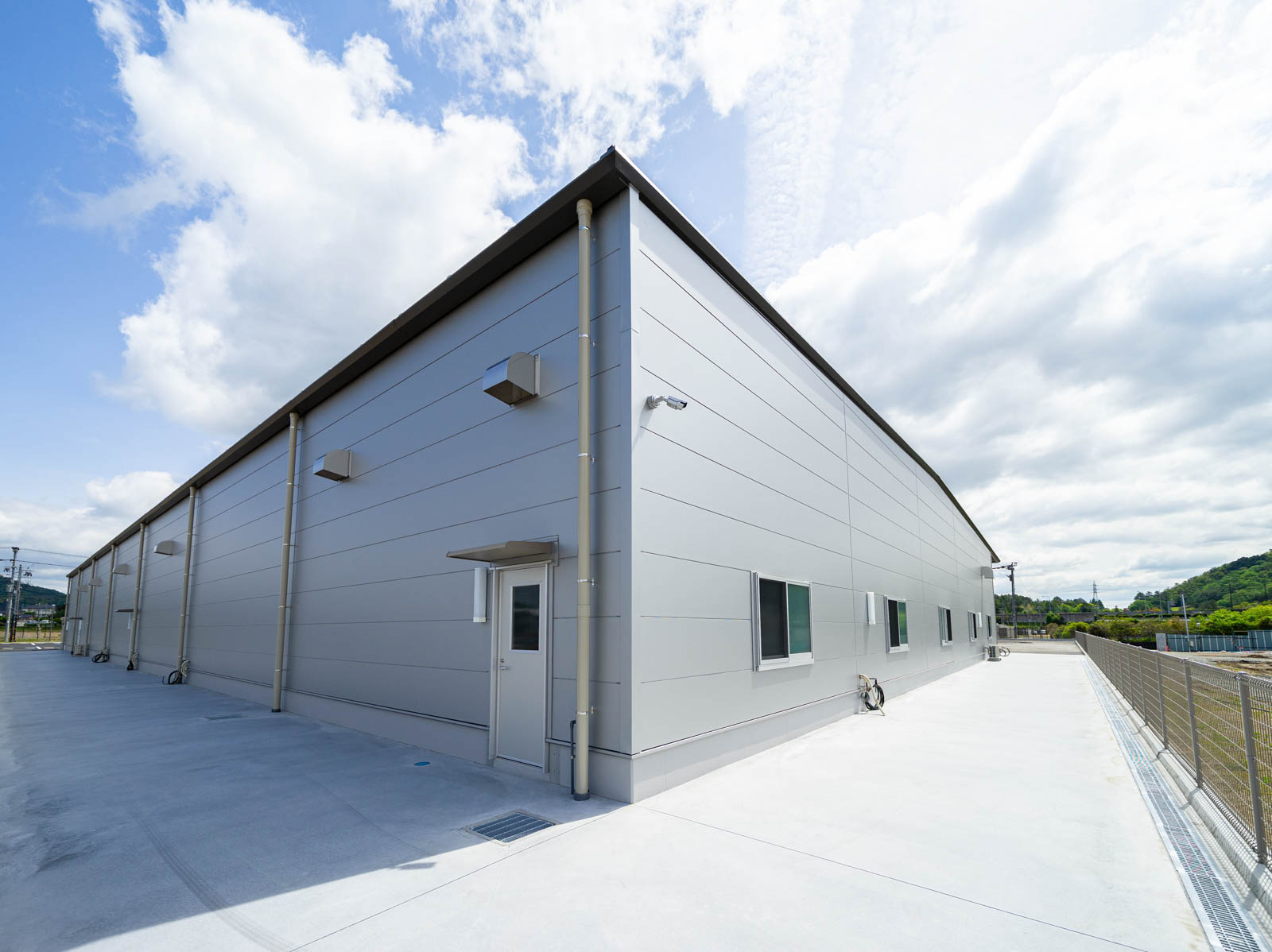 Exterior-5.JPG