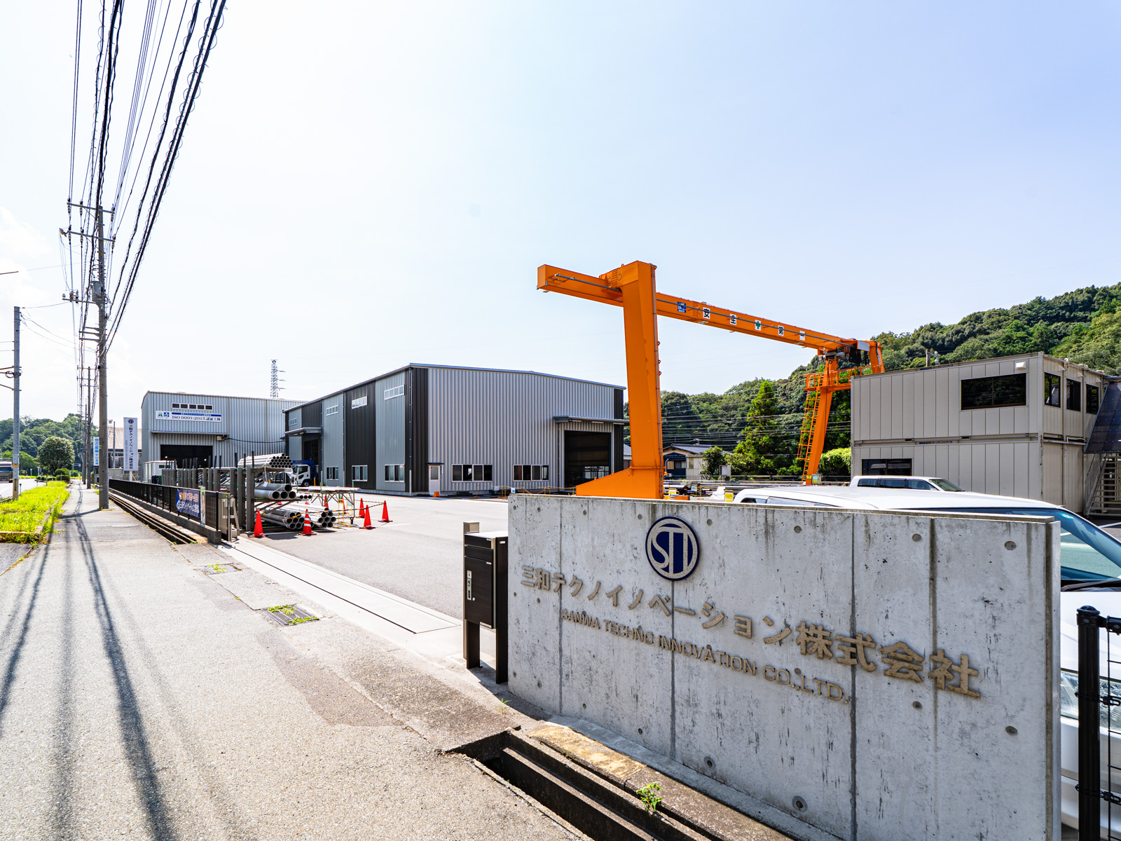 Exterior-5.JPG
