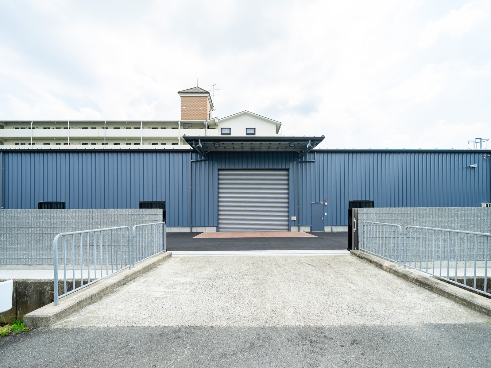 Exterior-4.JPG