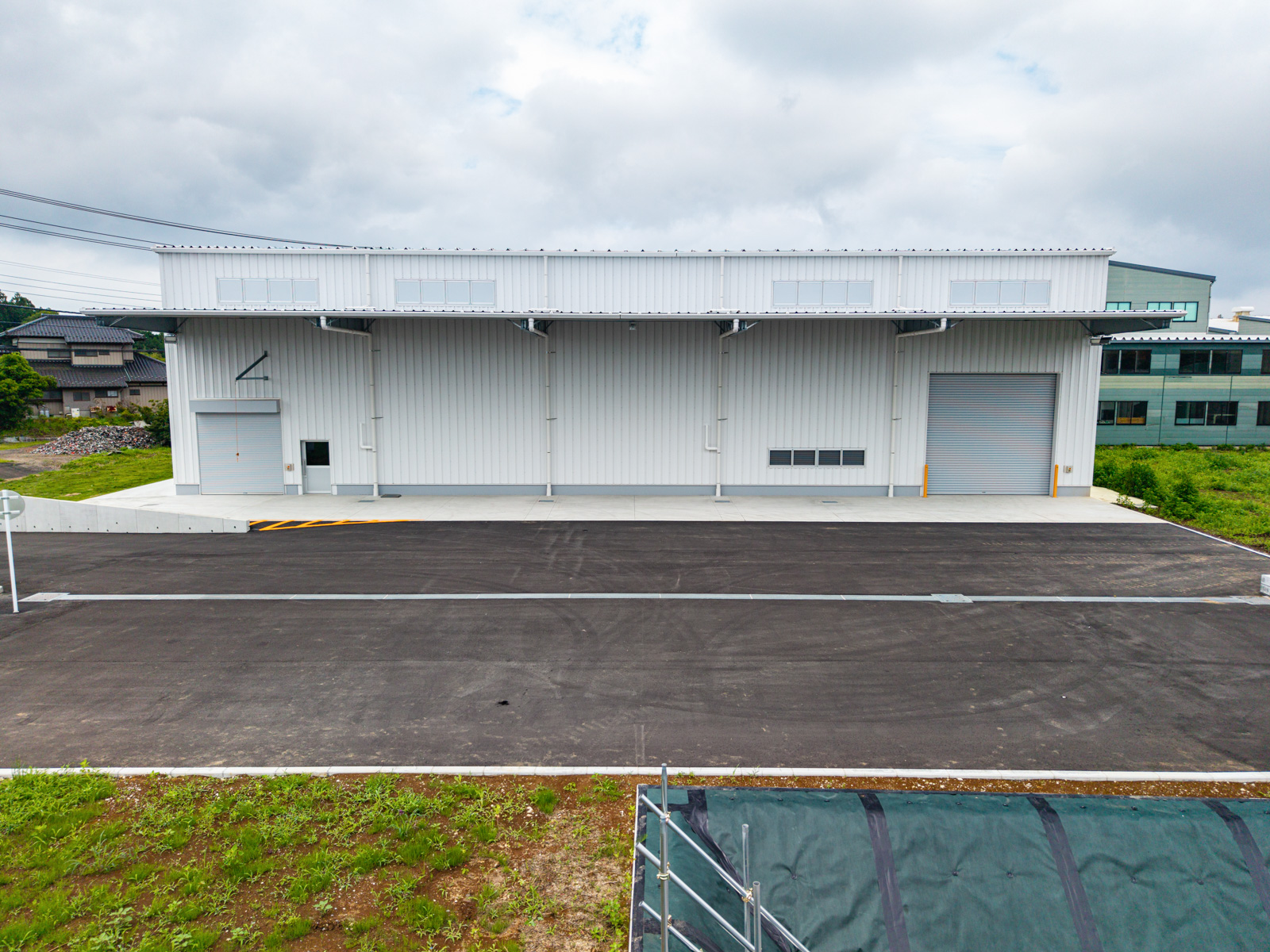 Exterior-4.JPG
