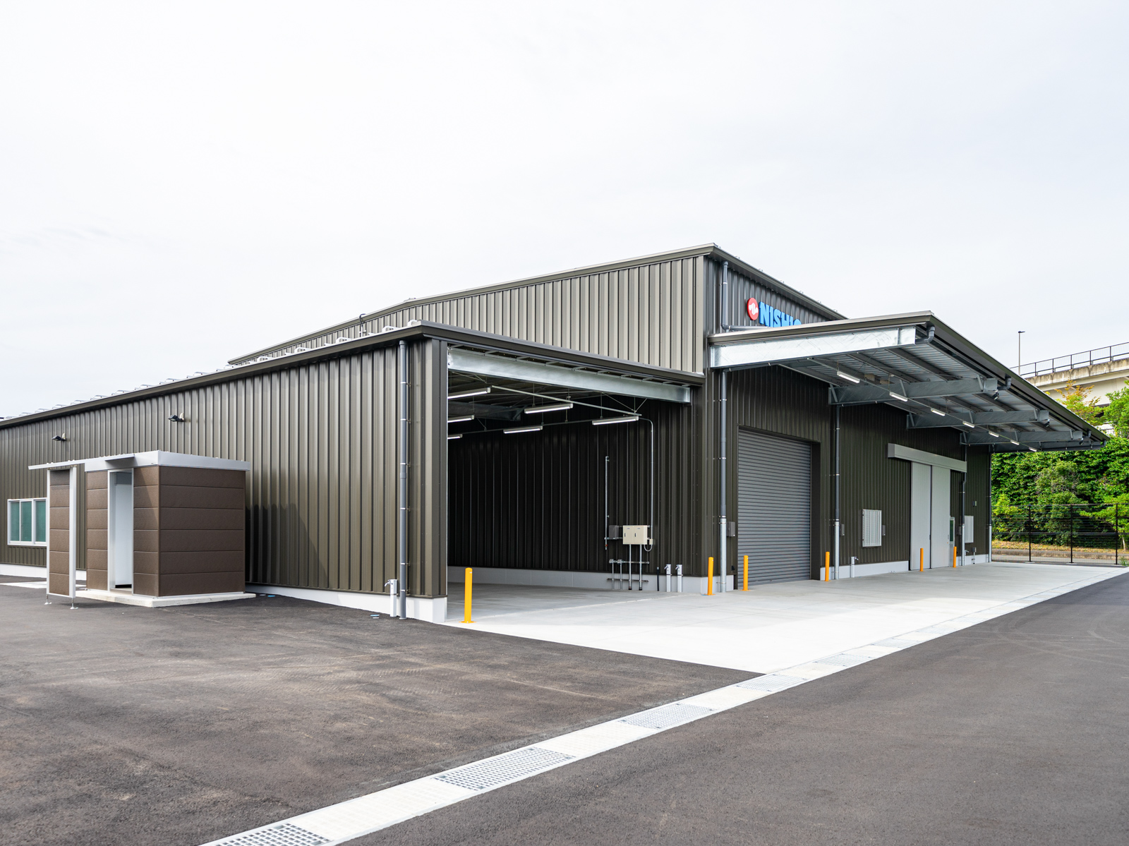 Exterior-5.JPG