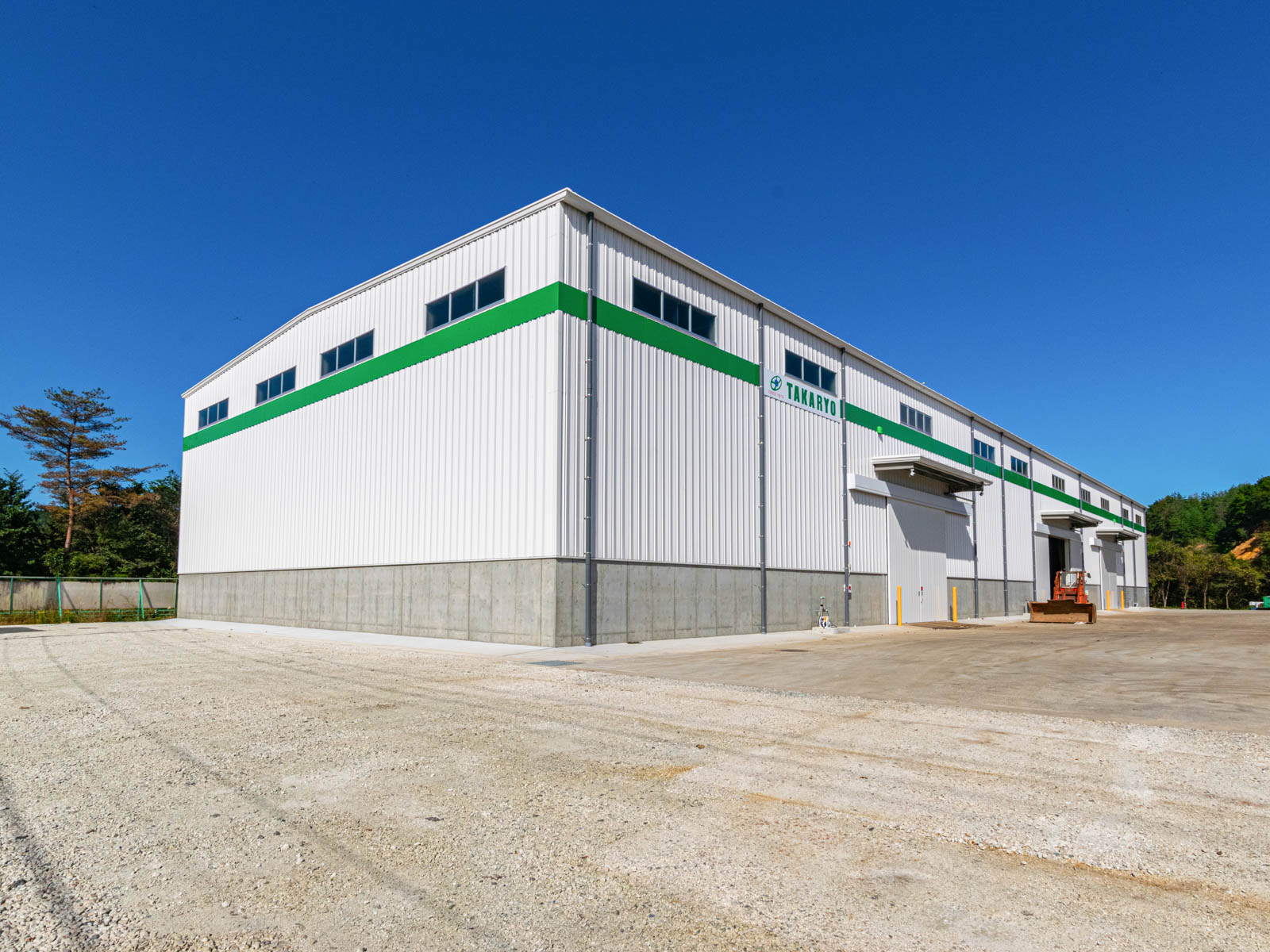 Exterior-5.JPG