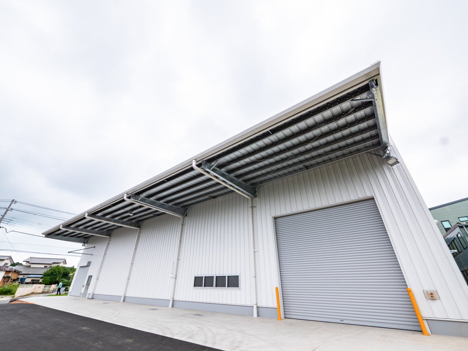 Exterior-5.JPG