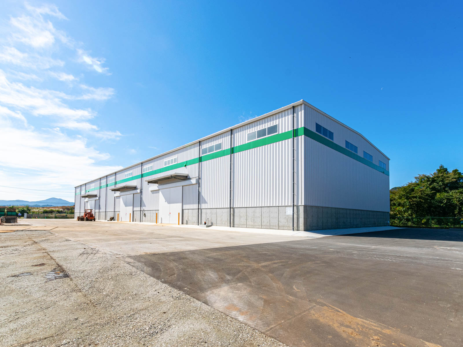 Exterior-5.JPG