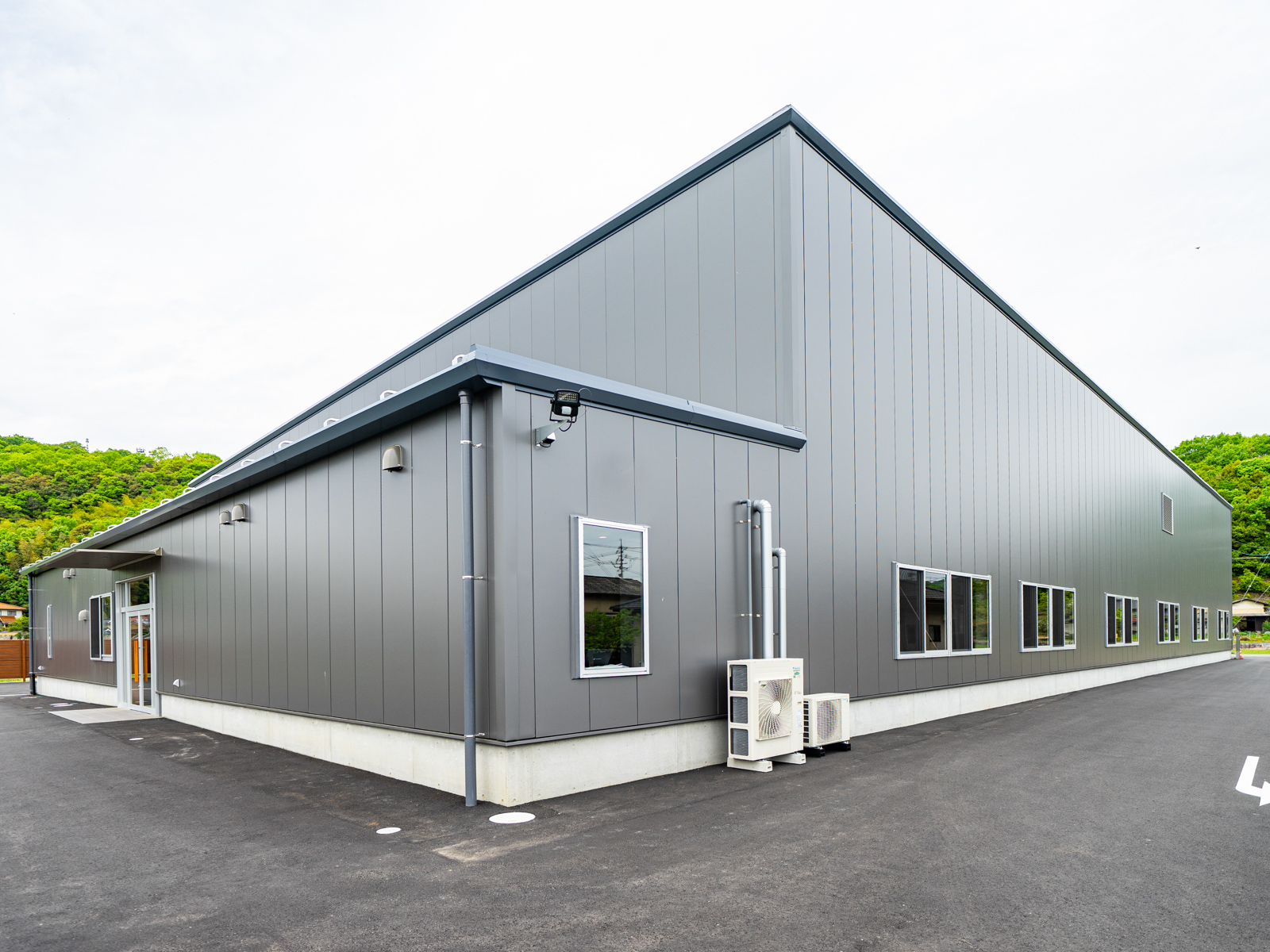 Exterior-4.JPG