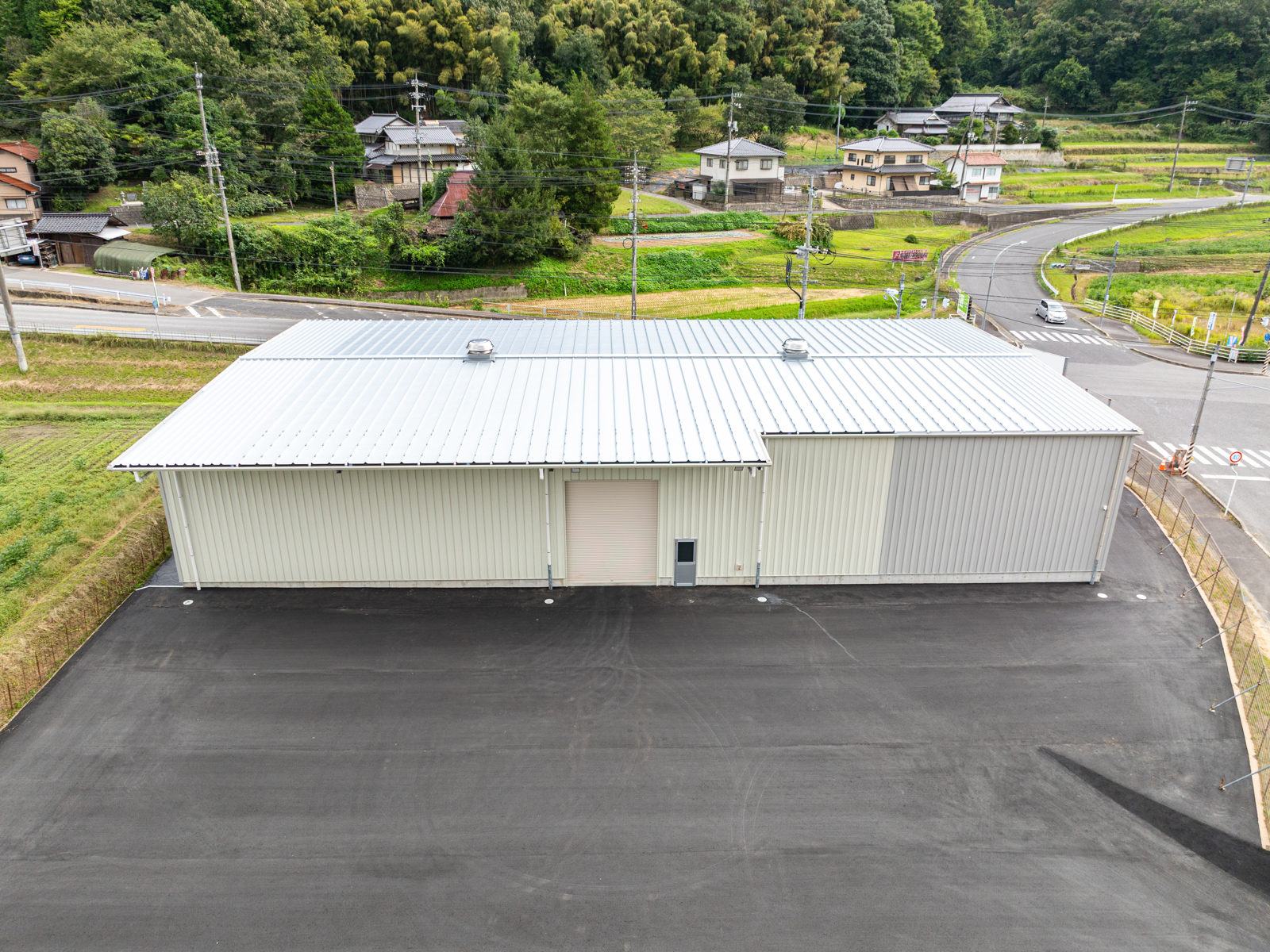 北村商会株式会社 世羅倉庫