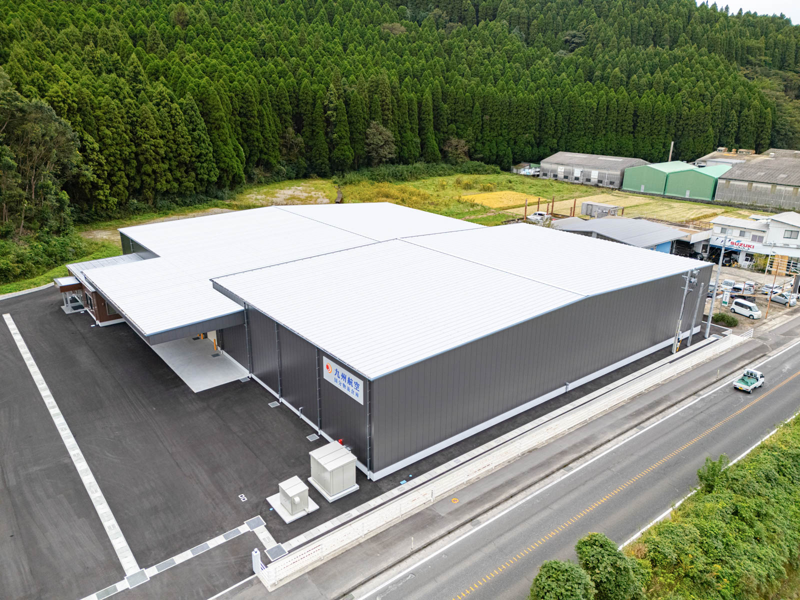 Exterior-1.JPG