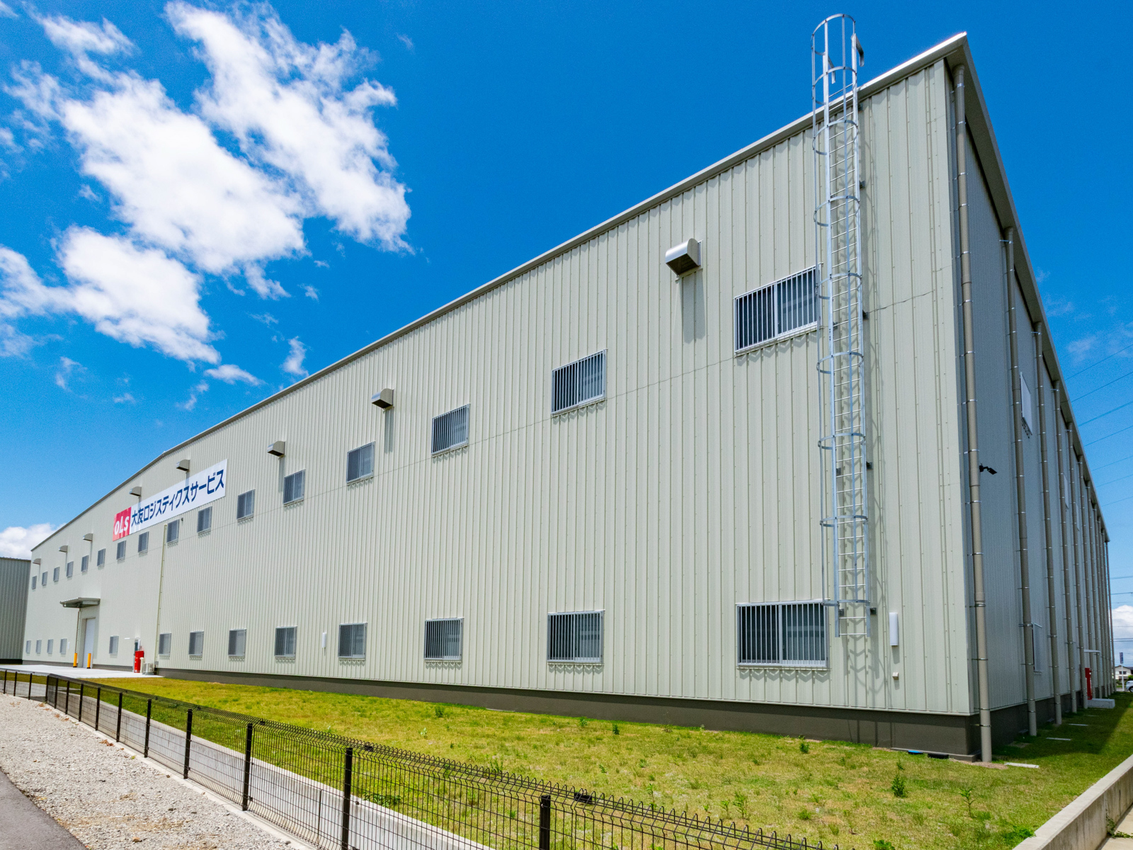 Exterior-3.JPG