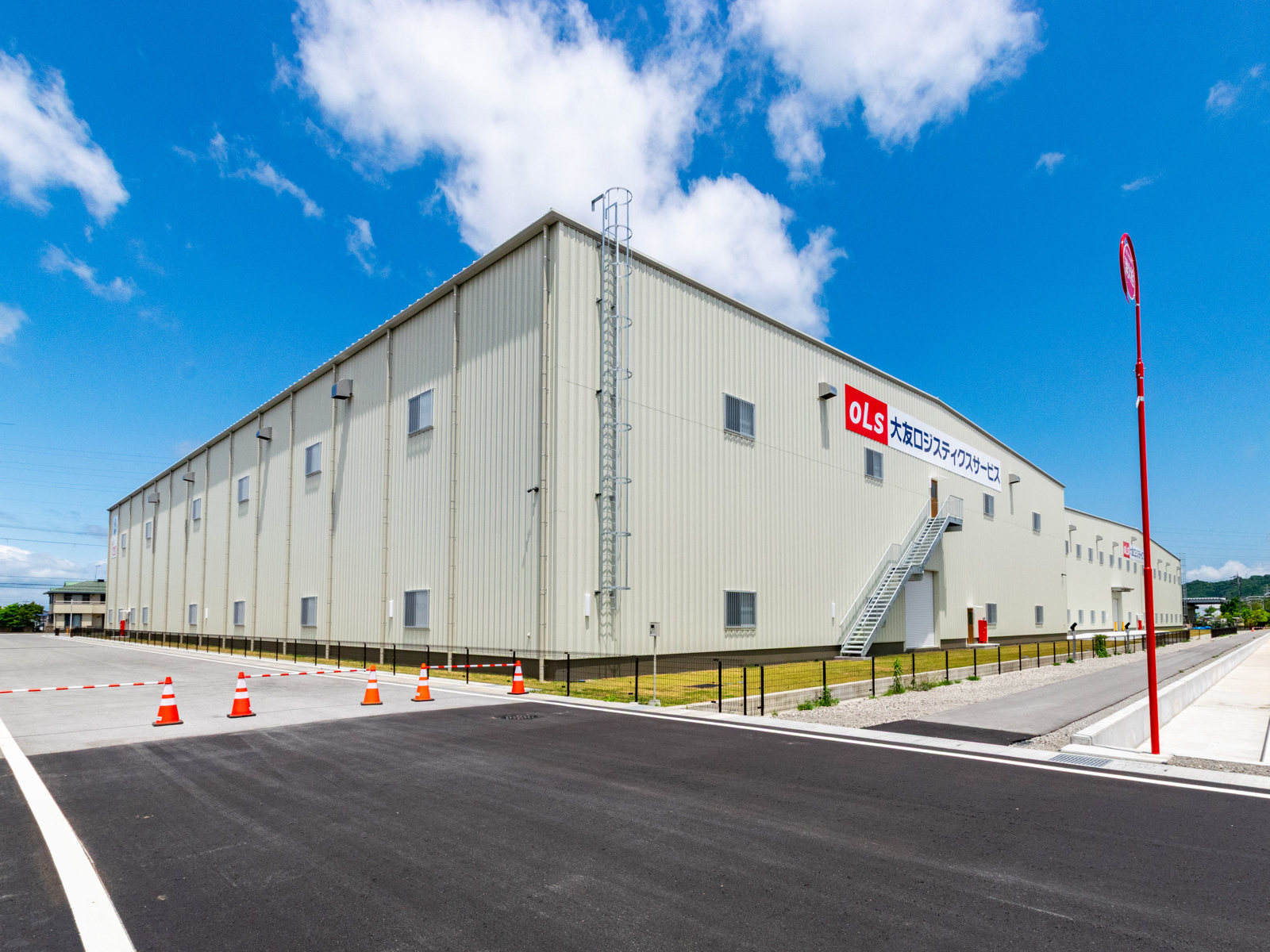 Exterior-4.JPG