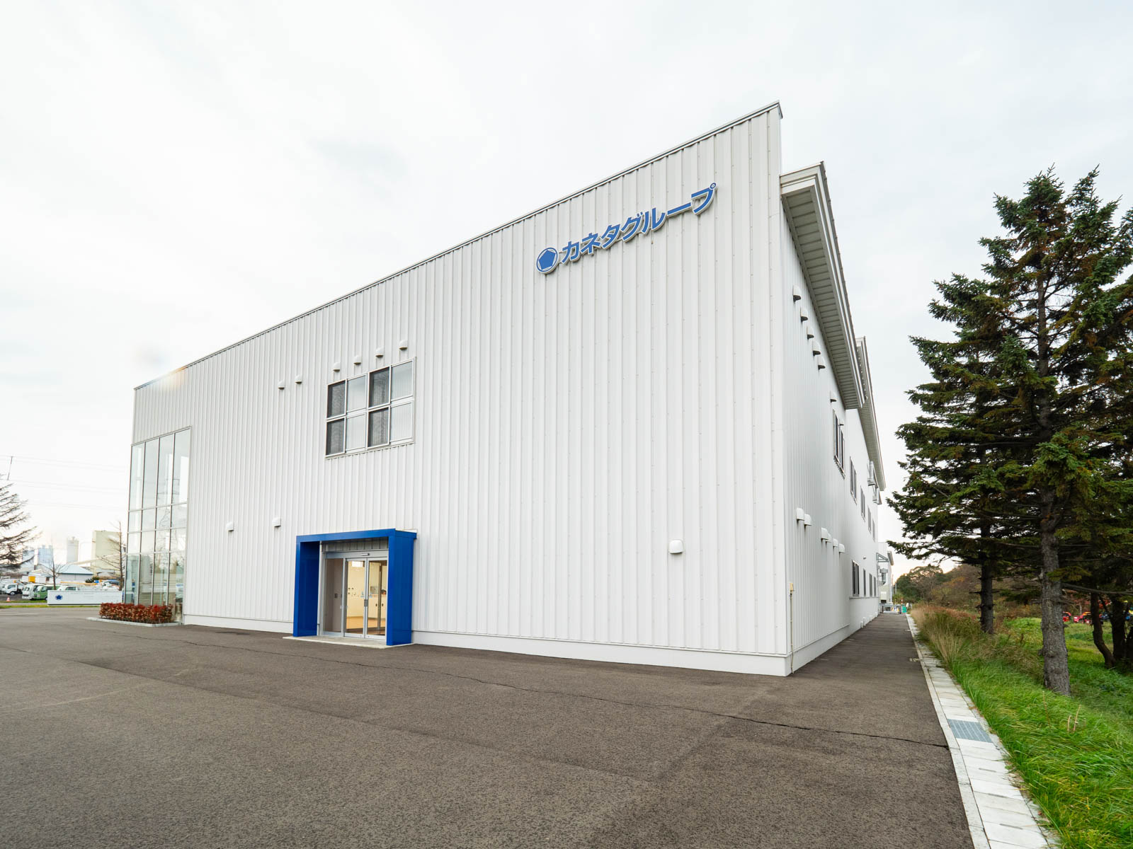 Exterior-5.JPG