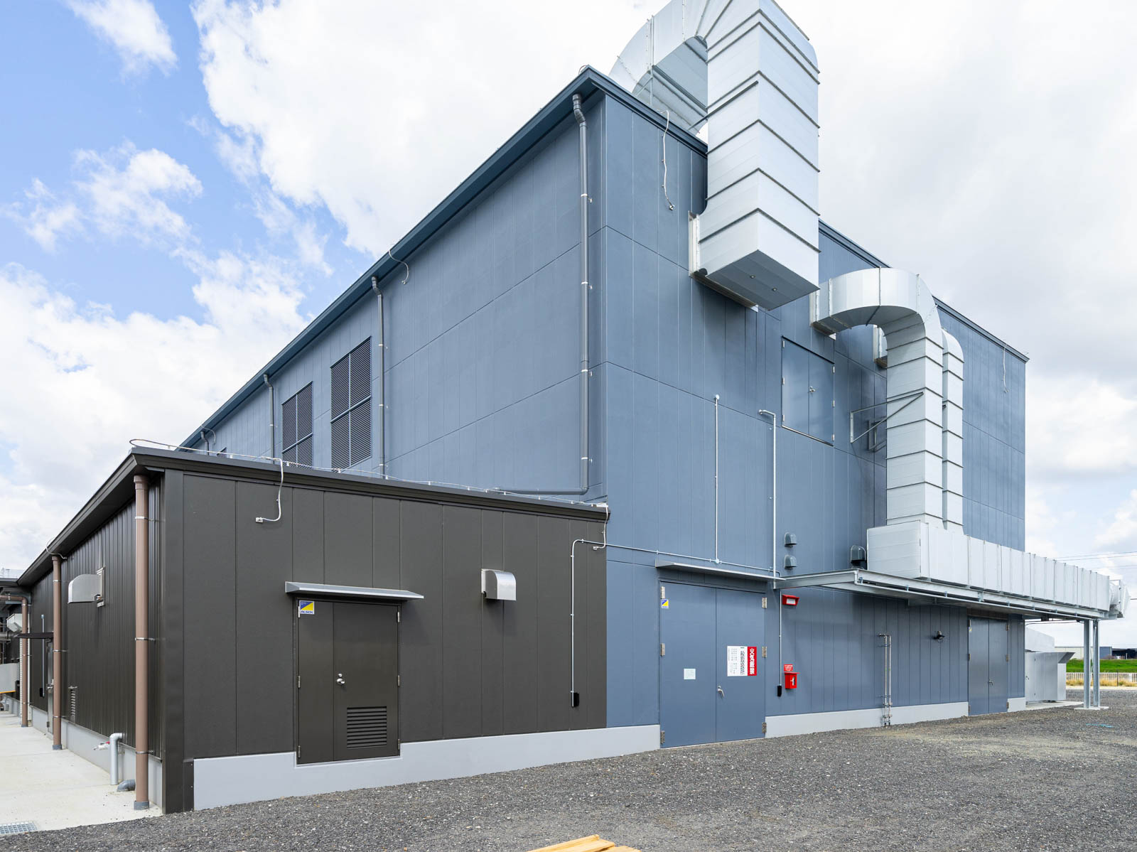 Exterior-5.JPG