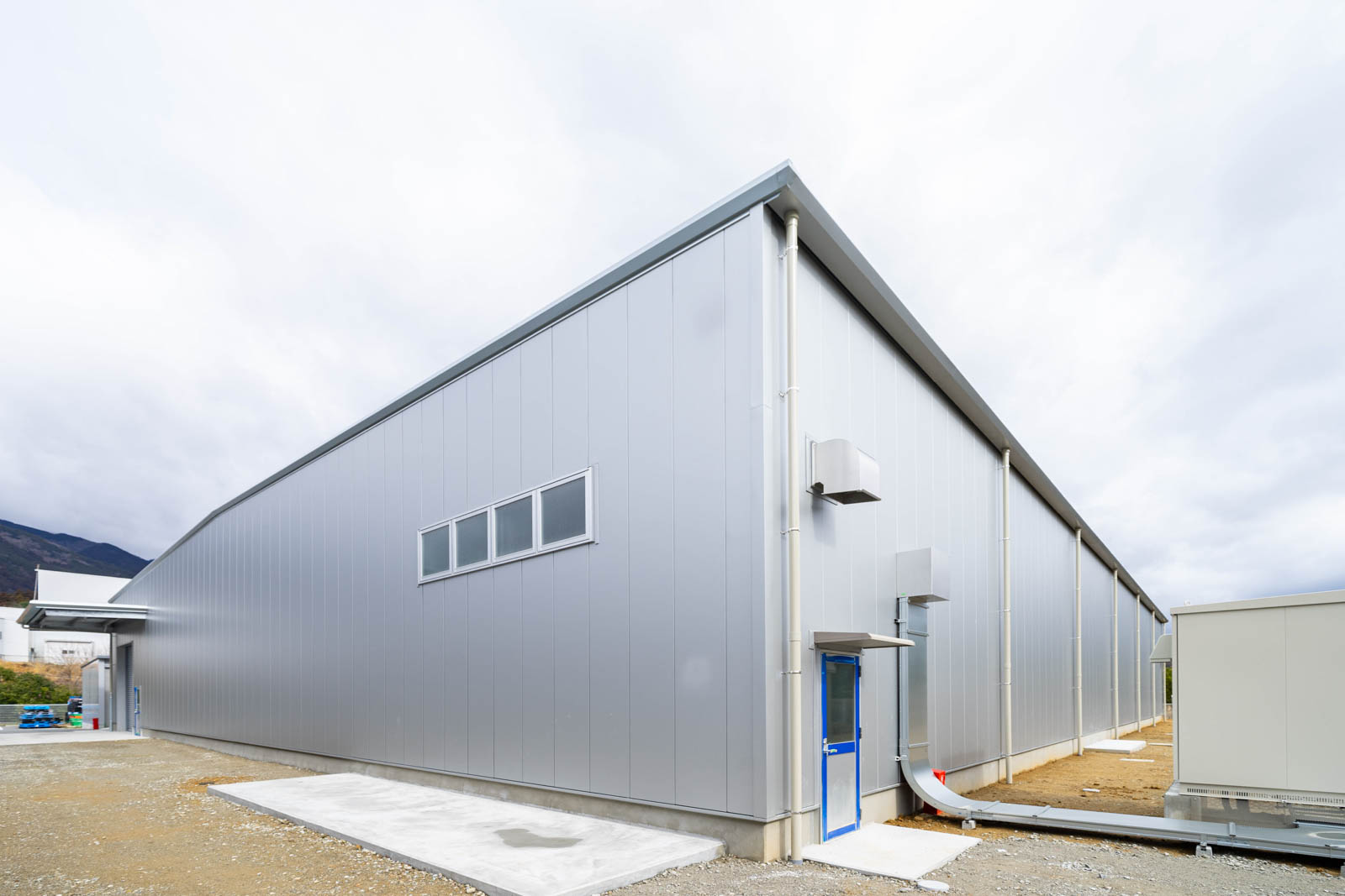Exterior-5.JPG