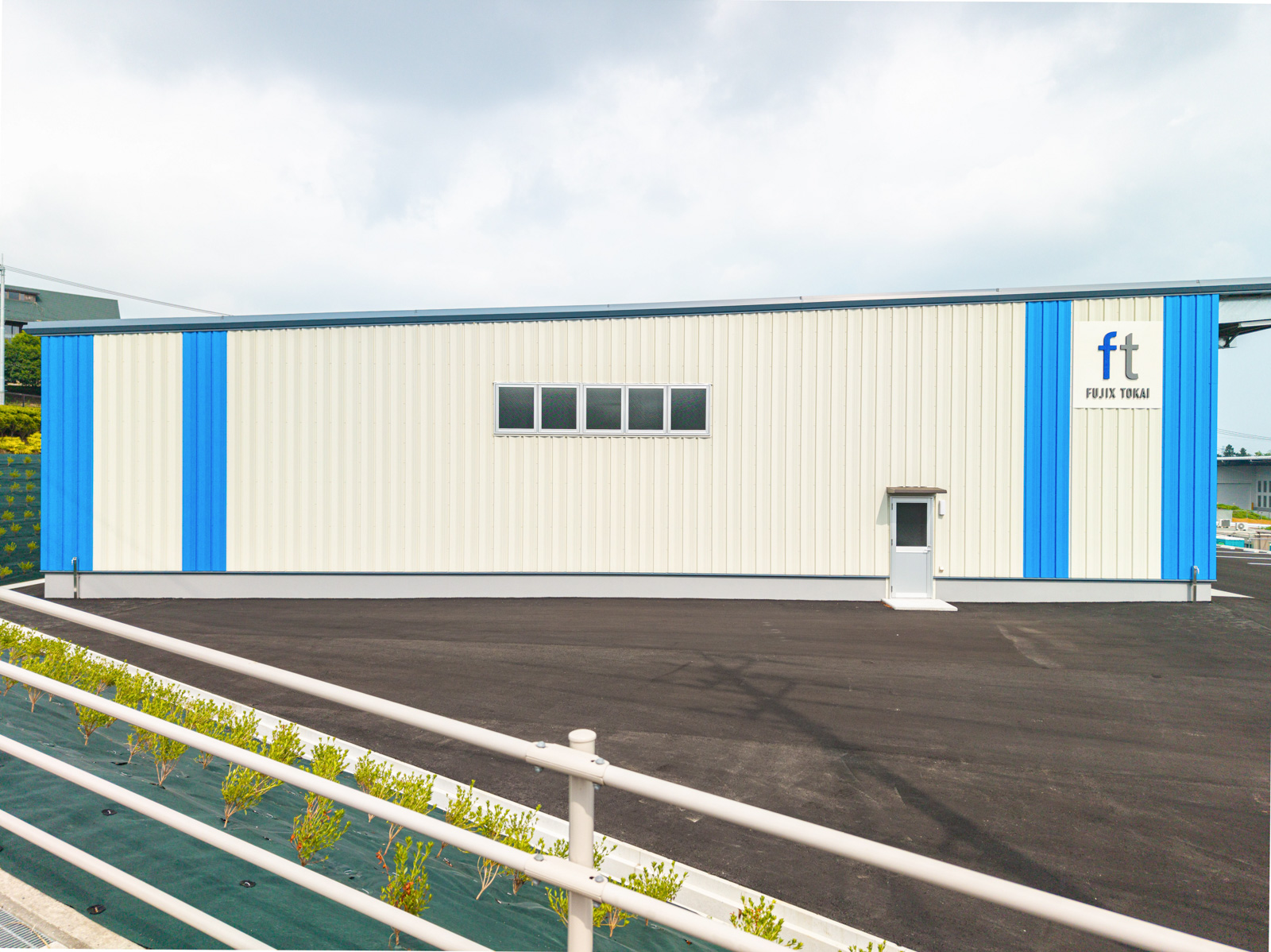 Exterior-5.JPG