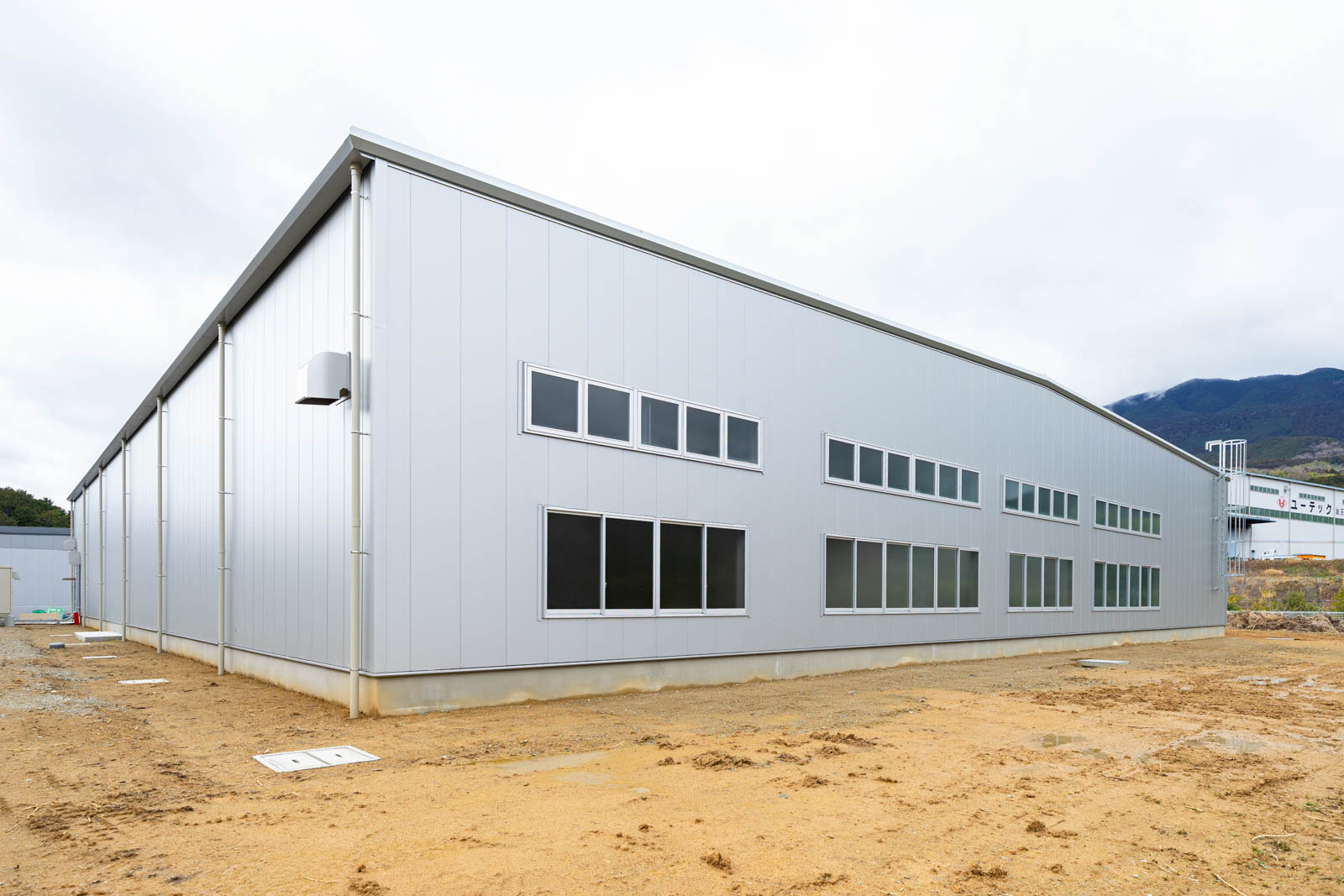 Exterior-5.JPG