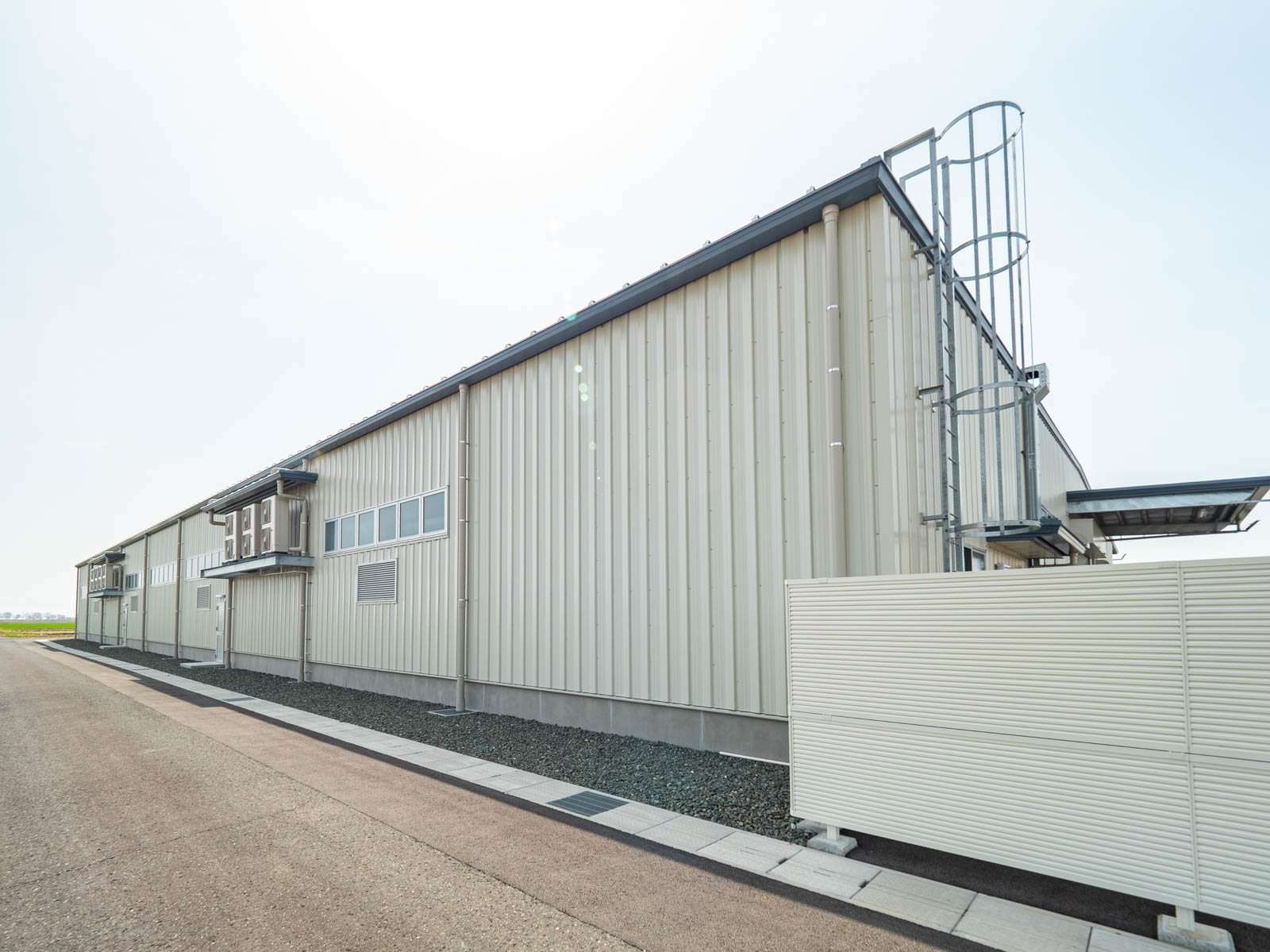 Exterior-5.JPG