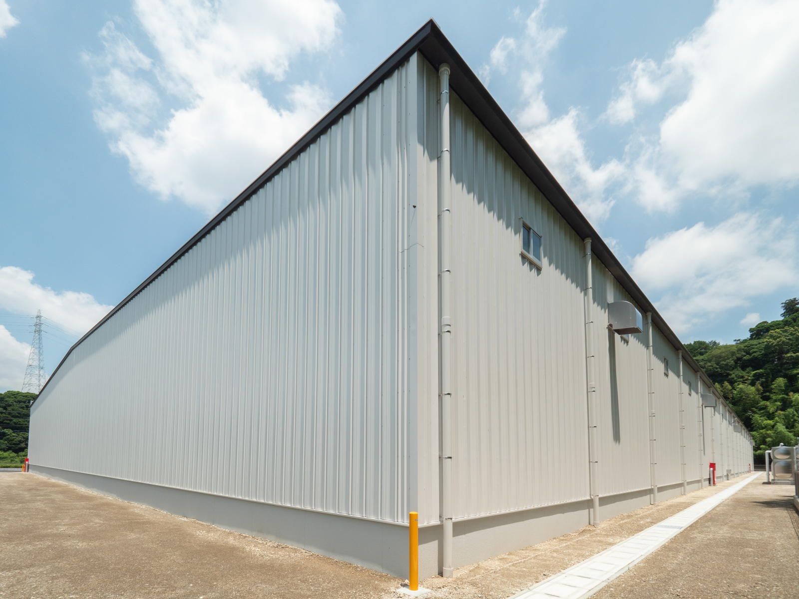 Exterior-3.JPG