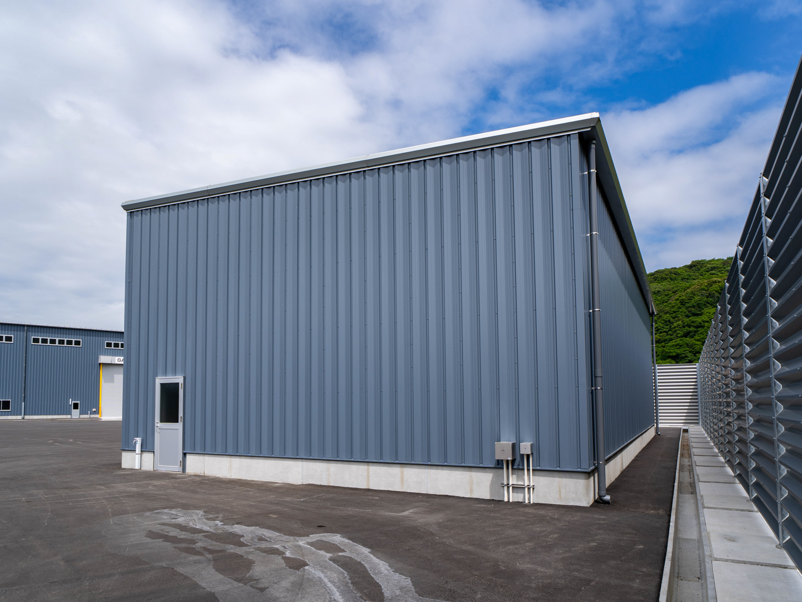 Exterior-4.JPG