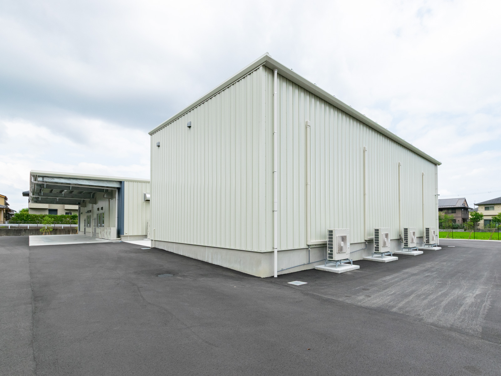 Exterior-5.JPG