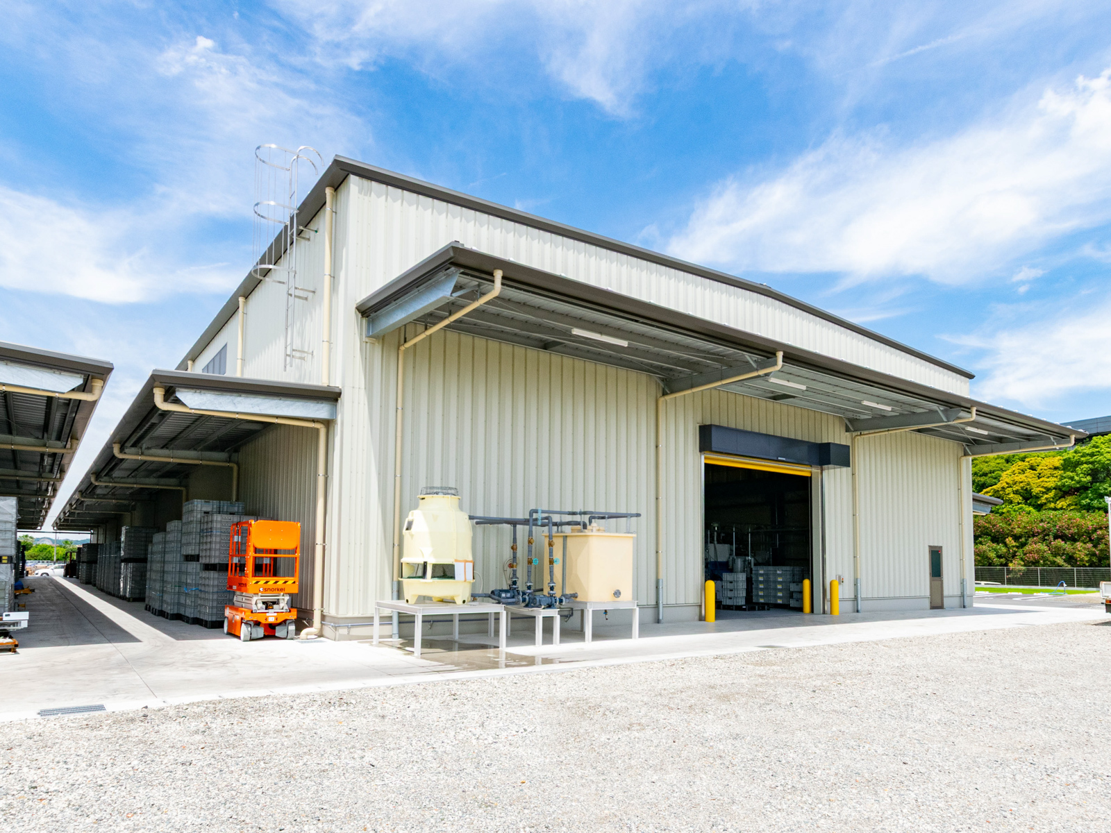Exterior-5.JPG