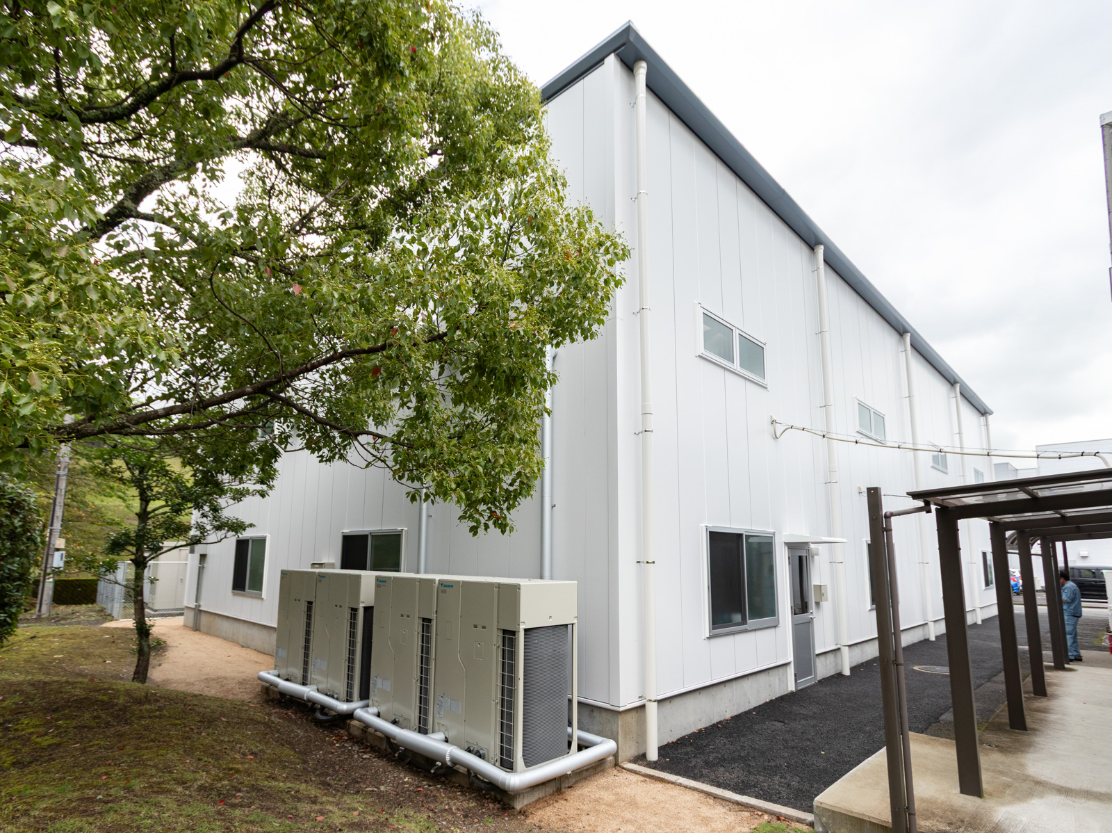 Exterior-5.JPG