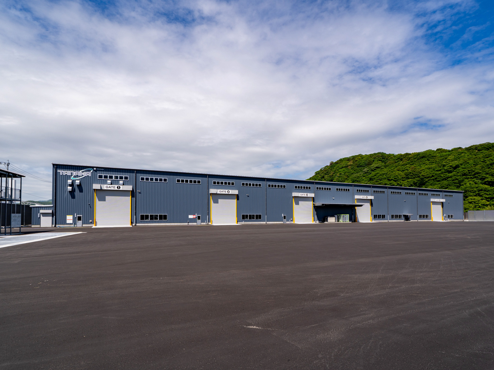 Exterior-3.JPG