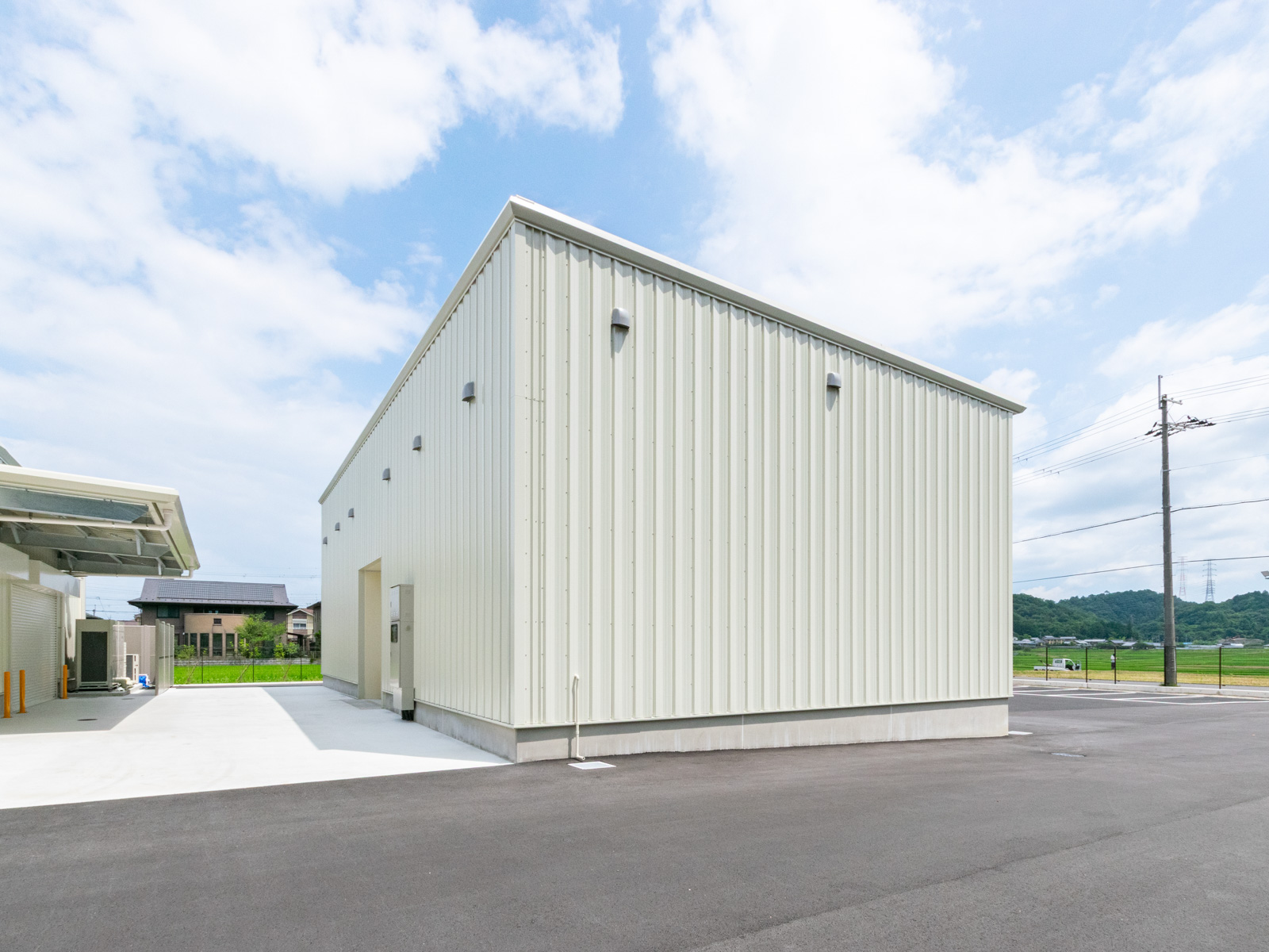 Exterior-4.JPG