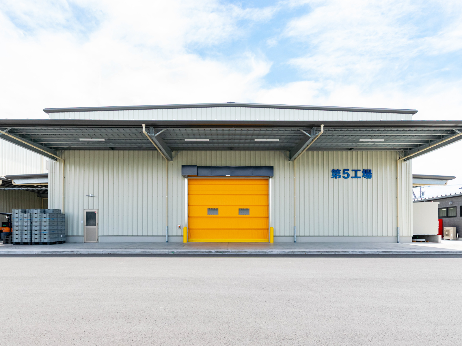 Exterior-5.JPG