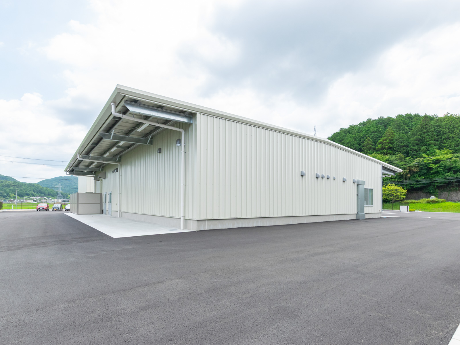 Exterior-4.JPG