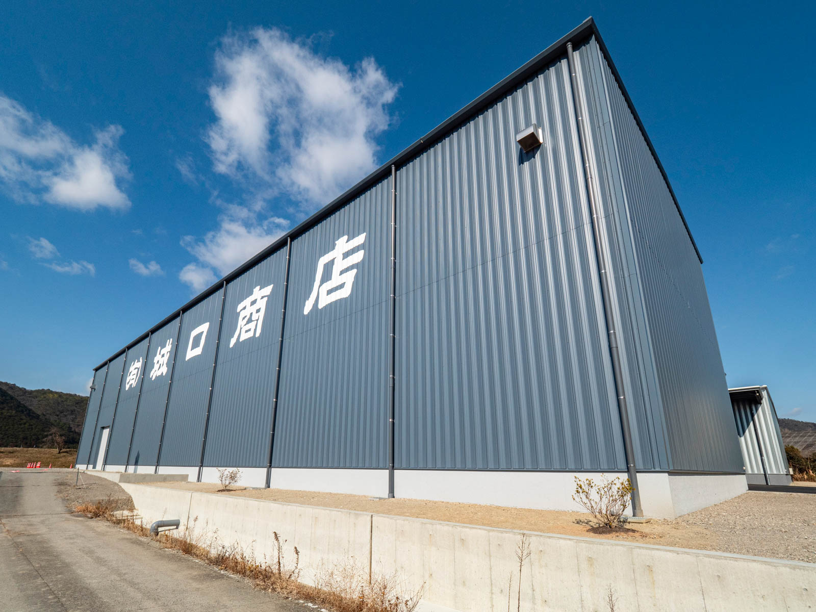 Exterior-5.JPG