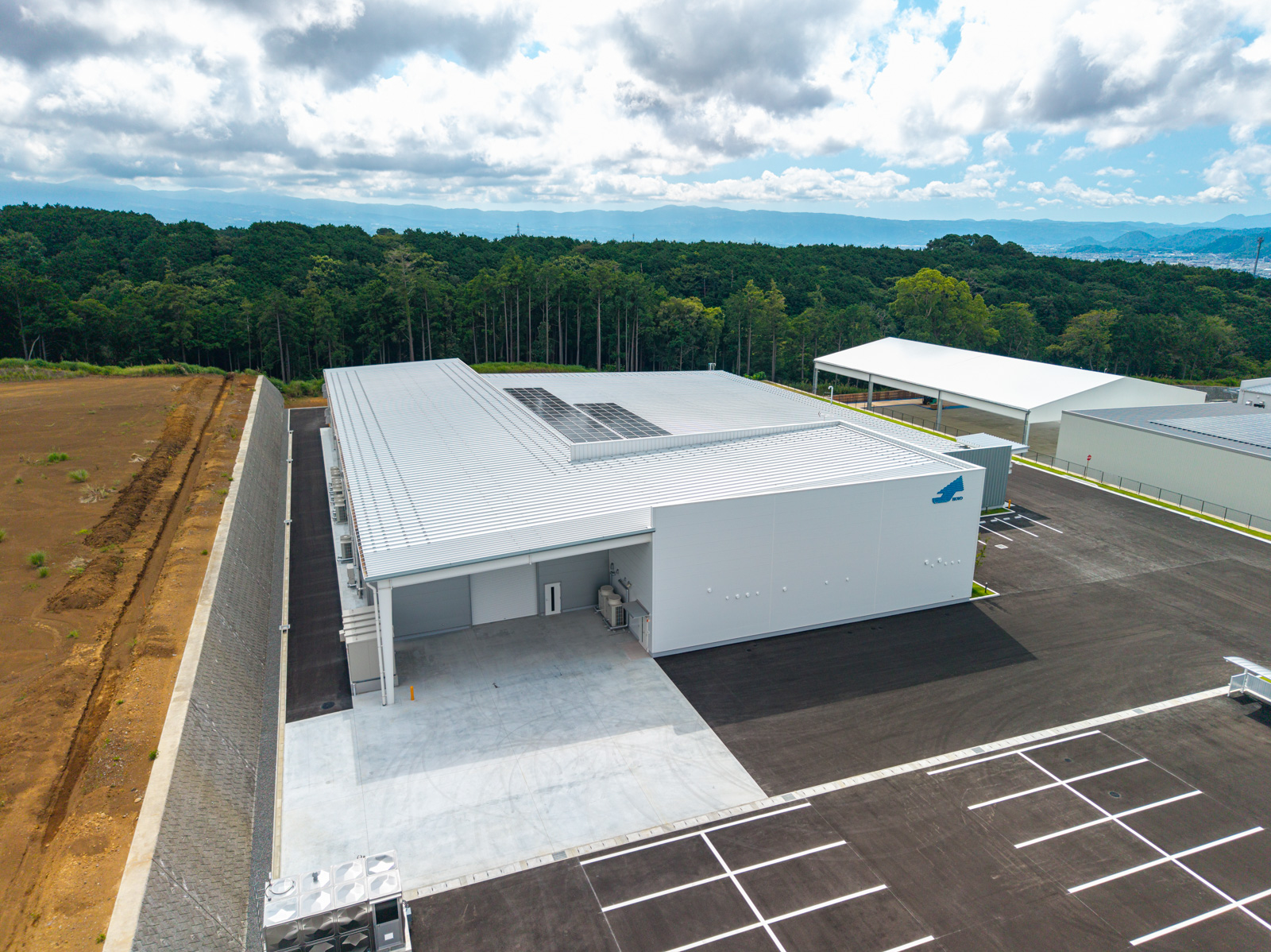 Exterior-4.JPG