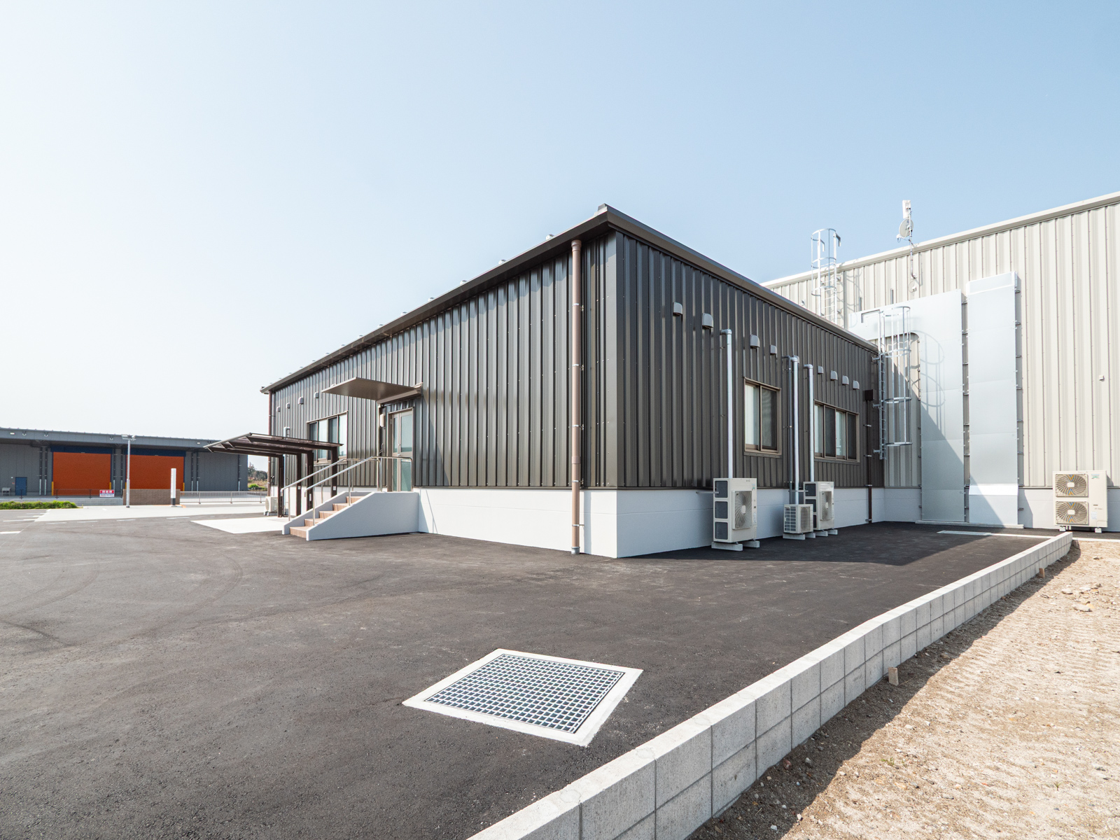 Exterior-4.JPG