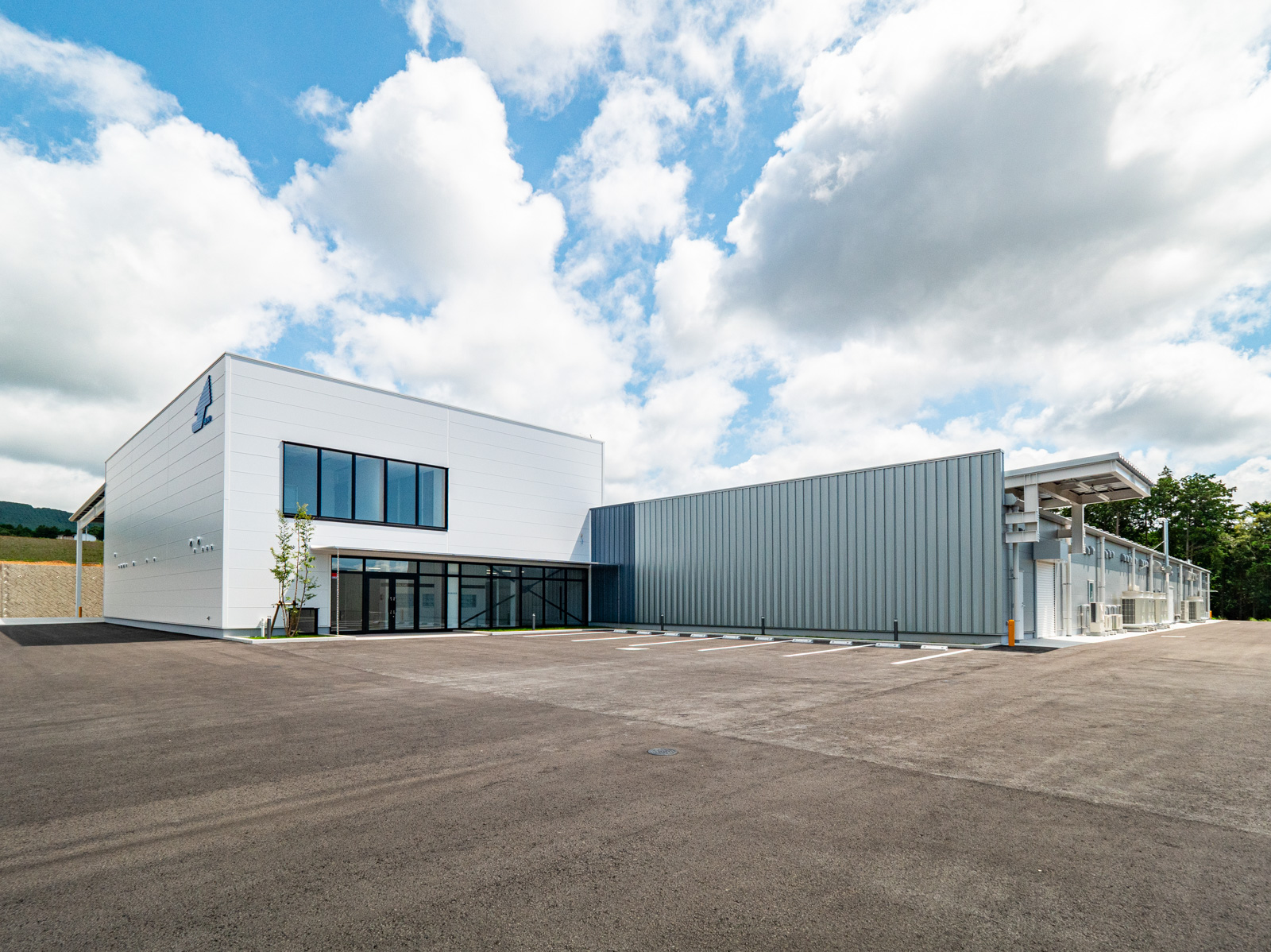 Exterior-5.JPG
