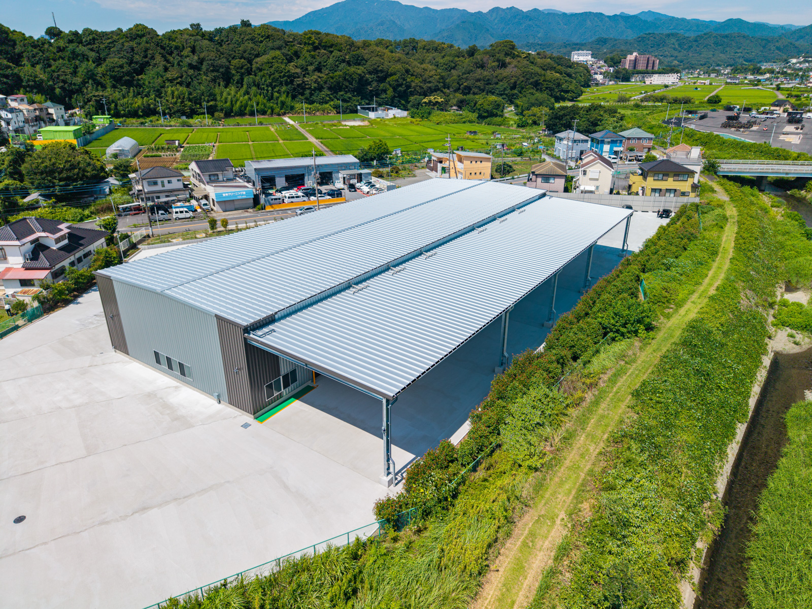 Exterior-4.JPG