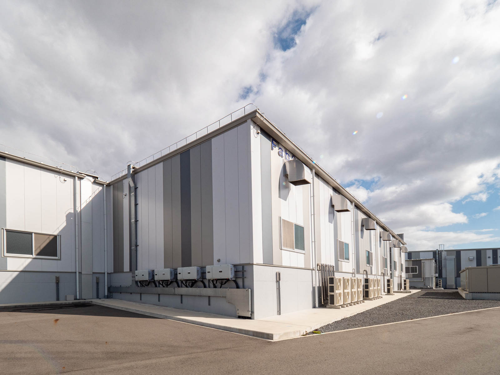 Exterior-5.JPG