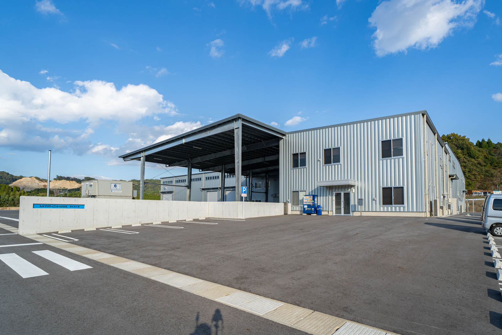 Exterior-5.JPG