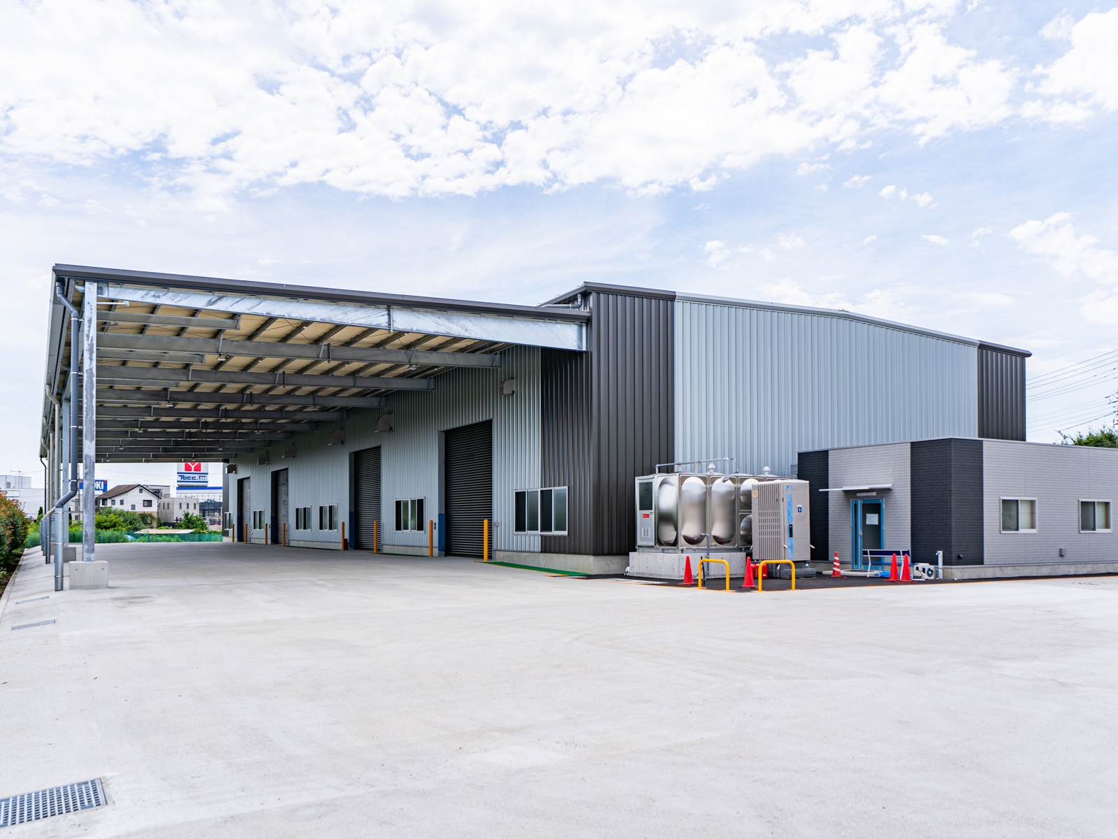 Exterior-4.JPG