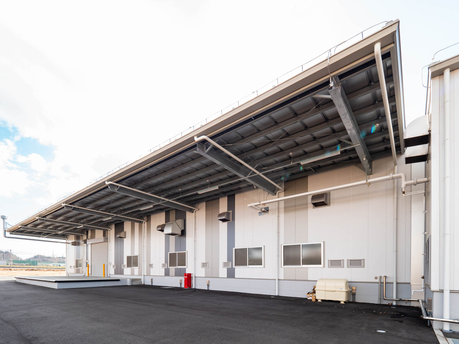 Exterior-5.JPG